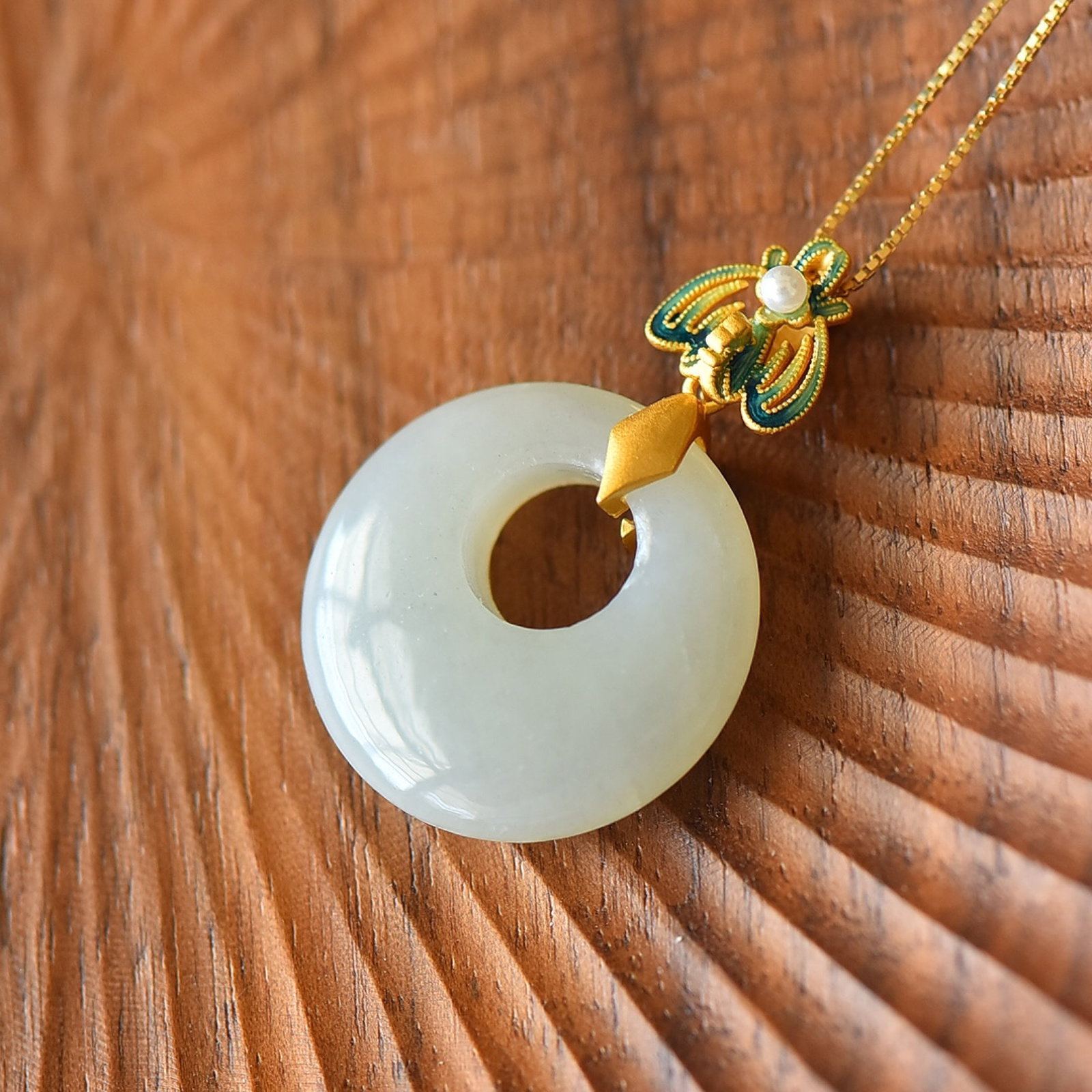 An Exquisite Sterling Silver-Gold Plated Inlaid White Jade Pendant - 4
