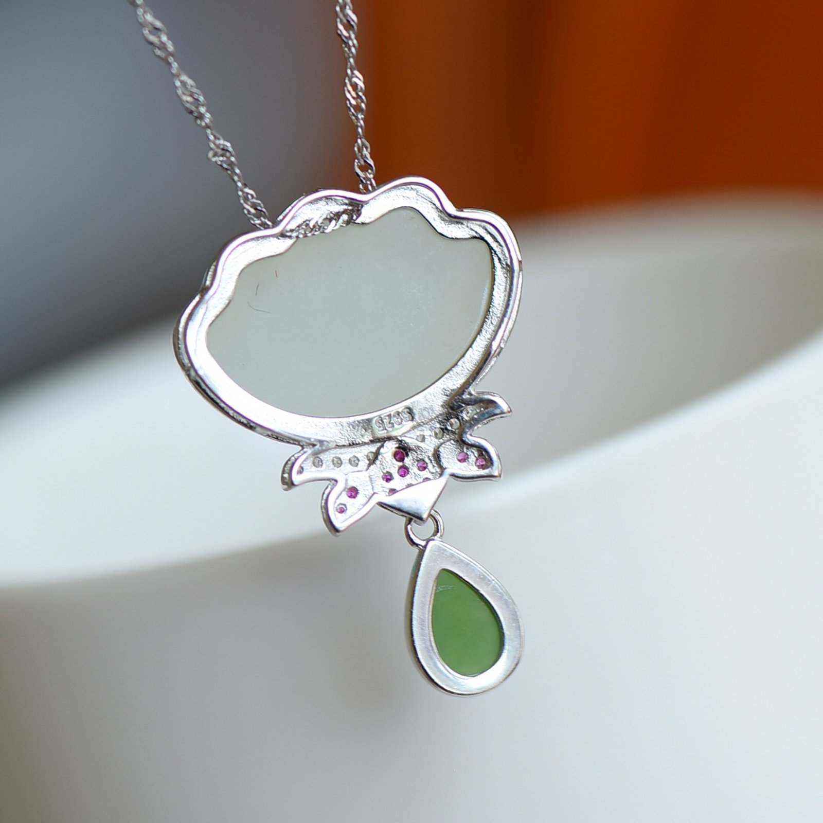 An Exquisite Sterling Silver-Gold Plated Inlaid White Jade Pendant,Inlaid Jasper and Gems - 5