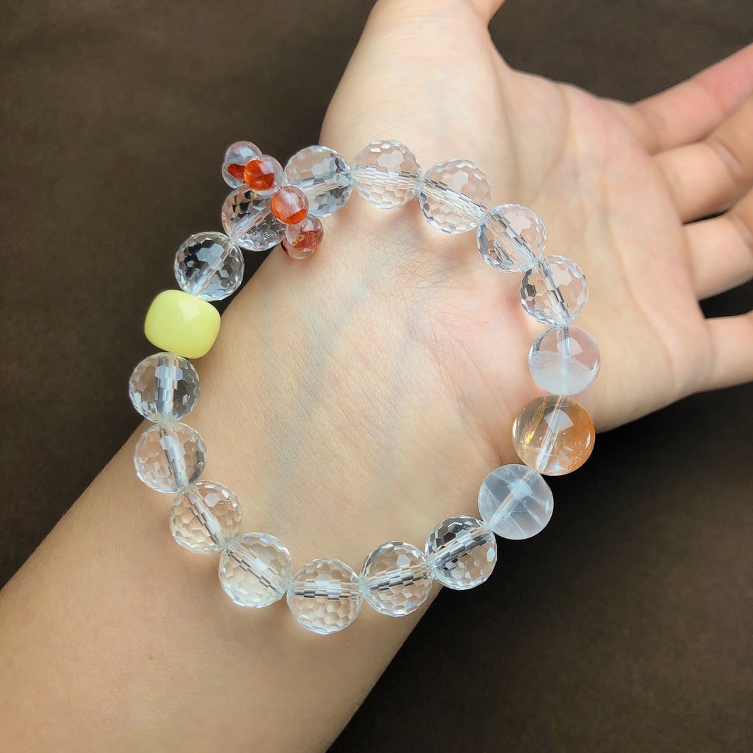 An Exquisite Crystal Bracelets - 2