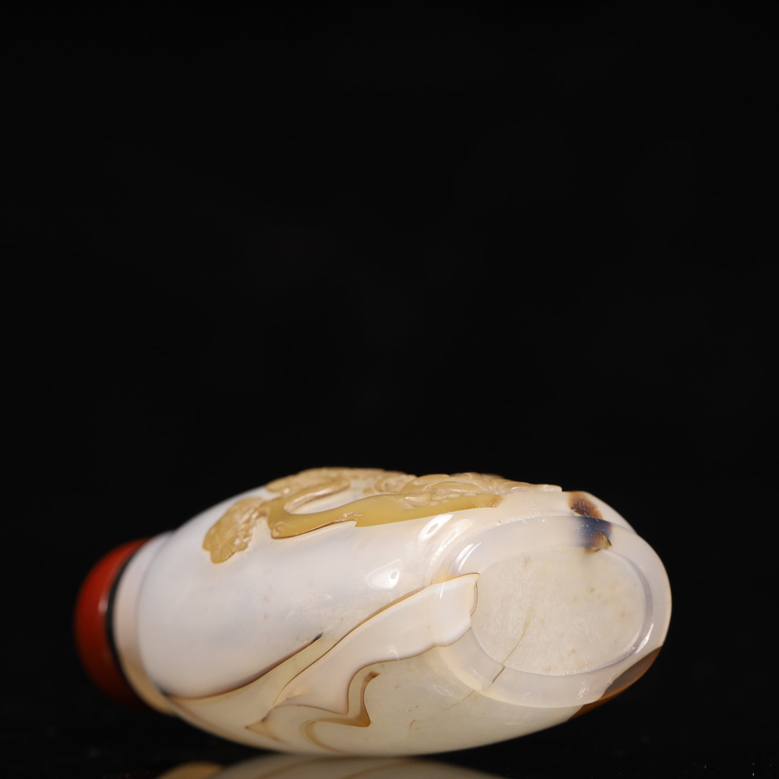 An Exquisite Agate Figure and Pine Pattern Snuff Bottle - 9