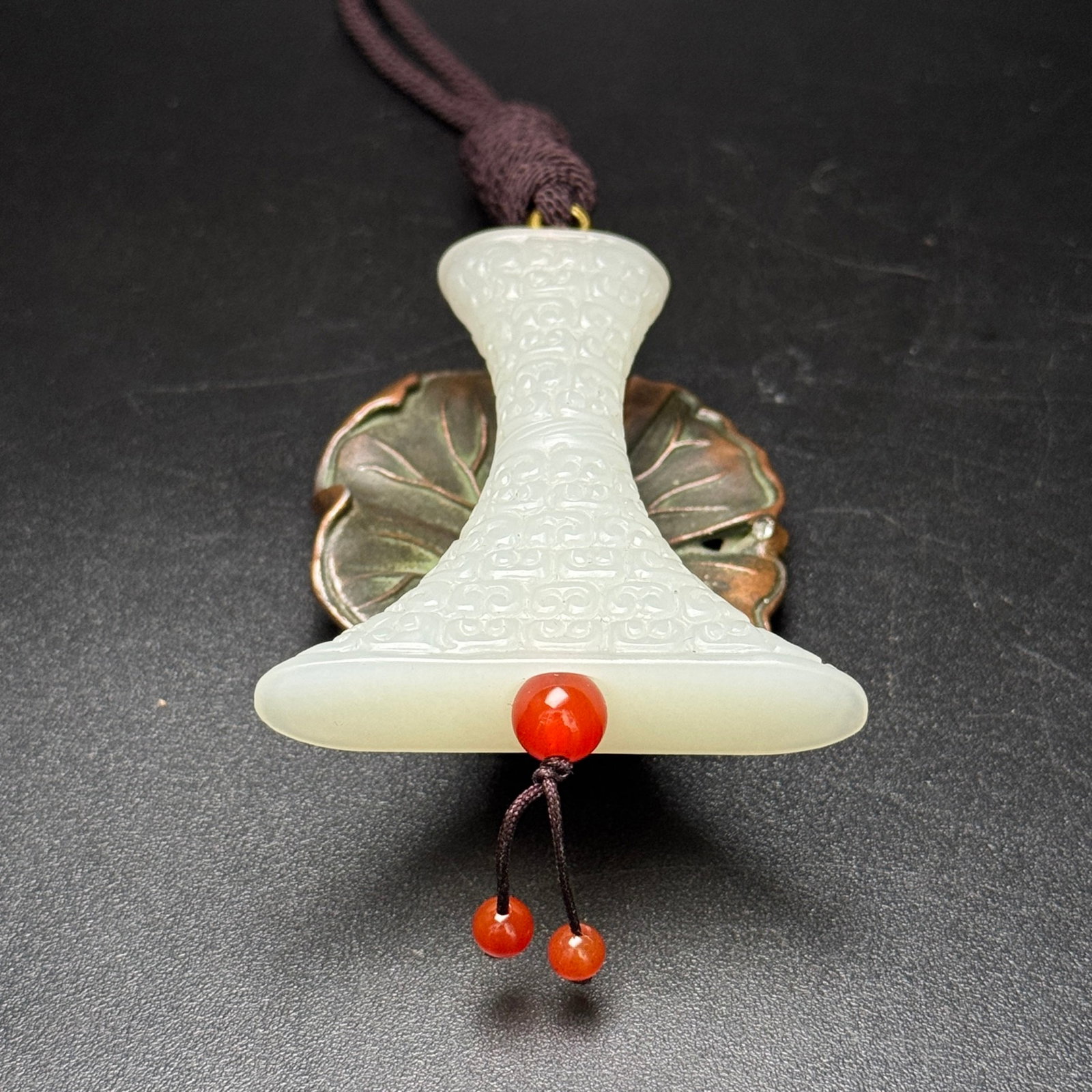 An Exquisite White Jade Ruyi Pattern Pendant - 5
