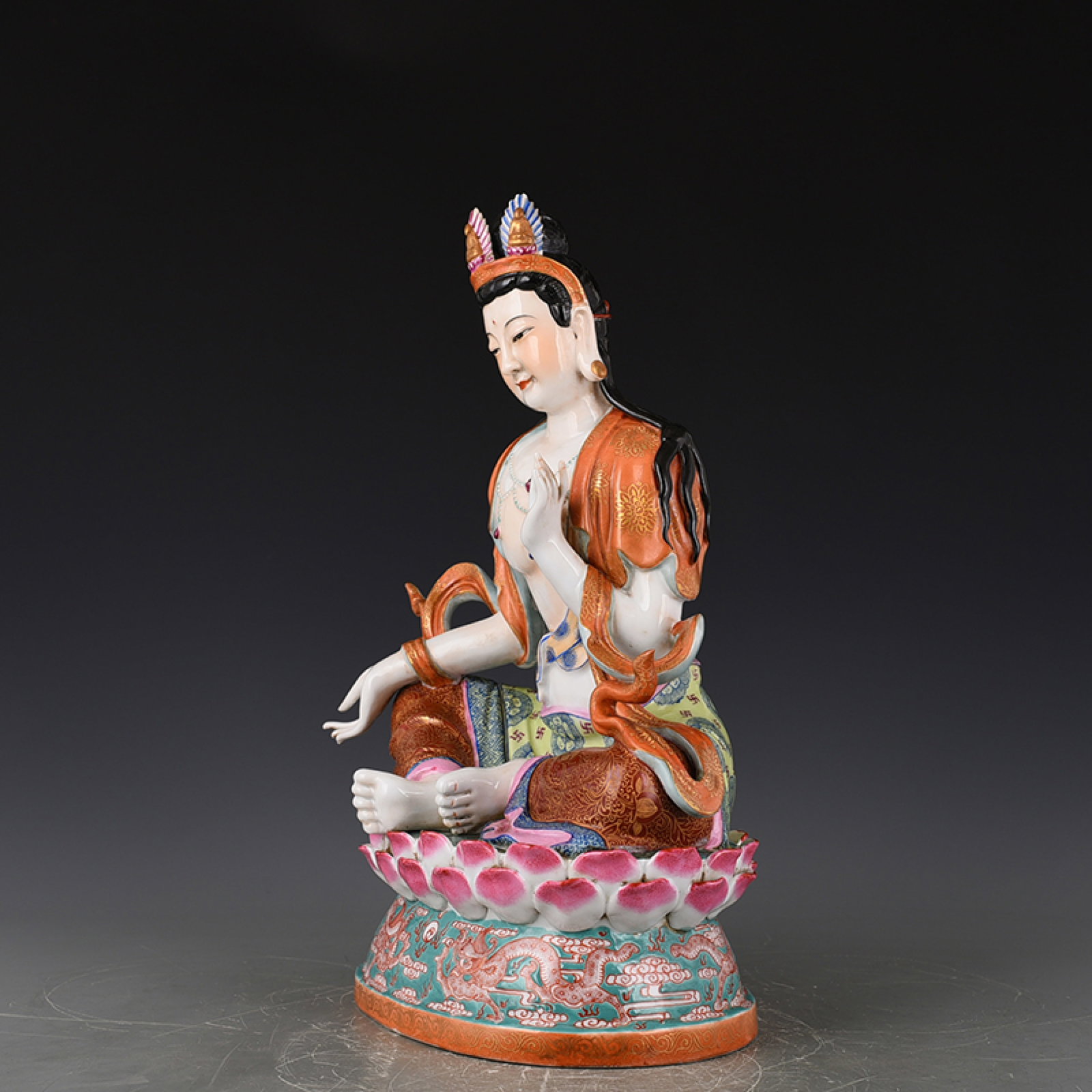 A Rare Famille-Rose Painted Gold Auspicious Cloud and Dragon Pattern Statue of Avalokitesvara - 5