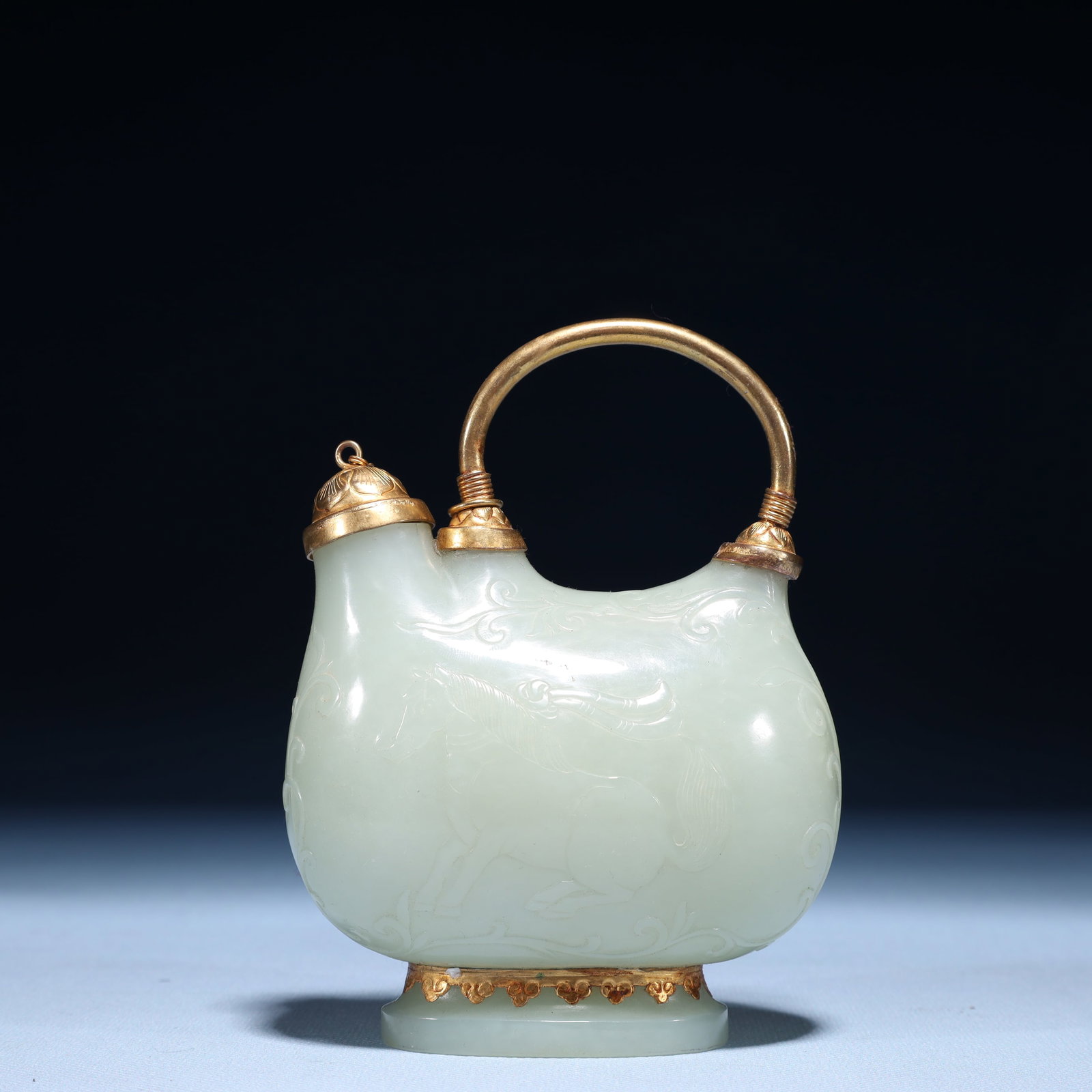 An Exquisite White Jade Cover with Gold Horse Pattern Pot - 2