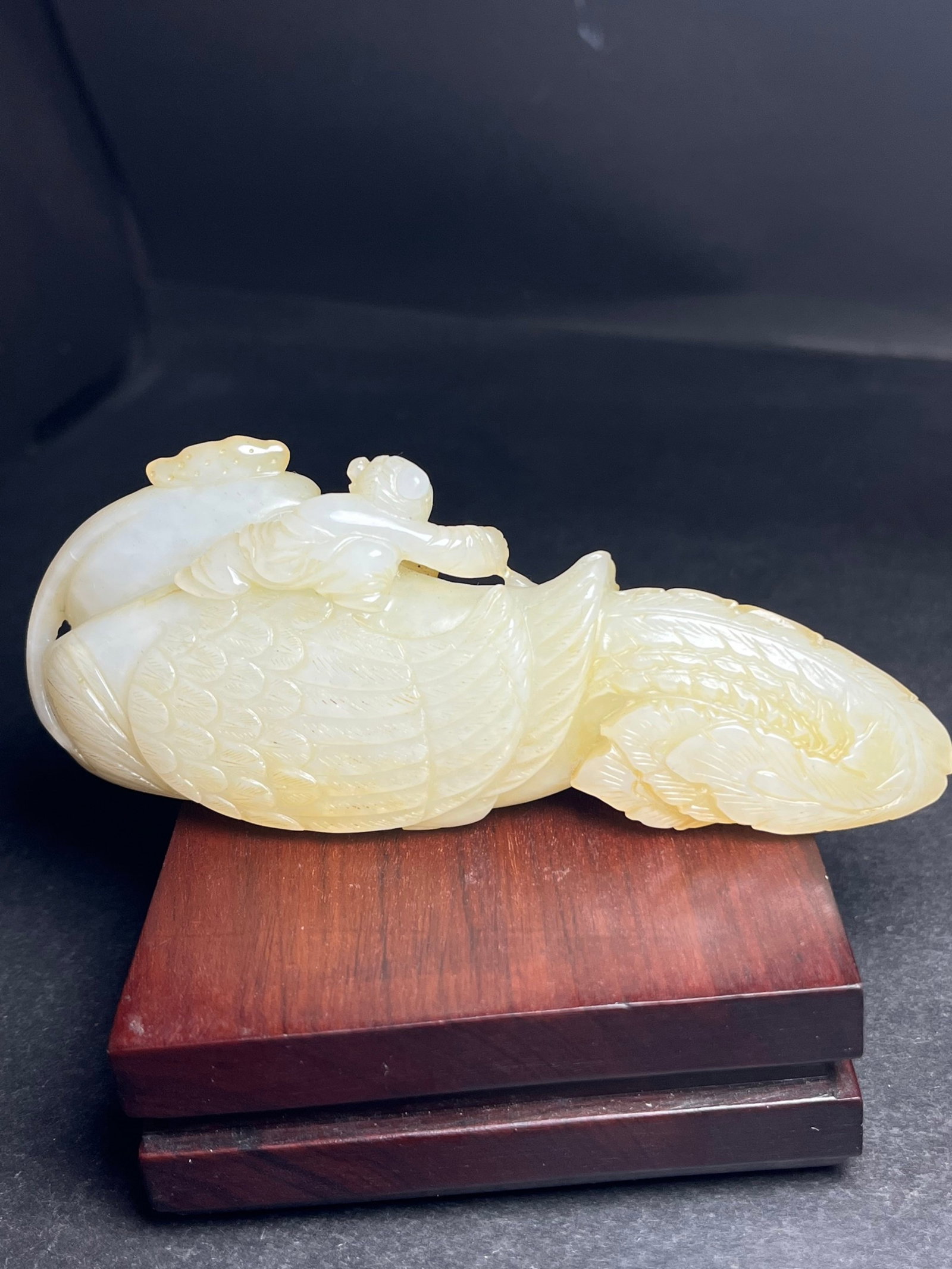 An Exquisite White Jade Figure Pattern Phoenix Hand Piece - 5