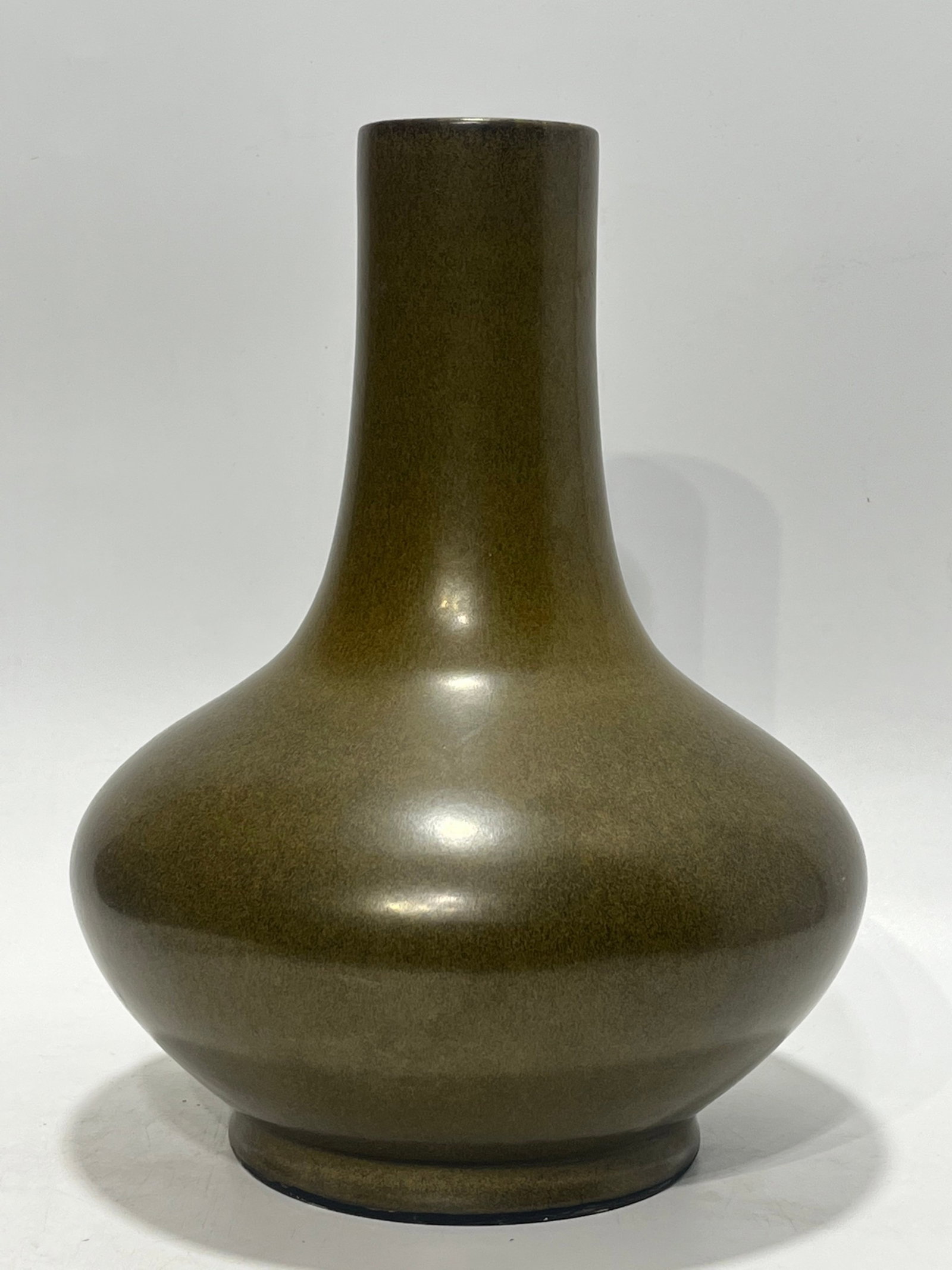 A Rare Teadust Glazed Vase: Estimated Value:3000-6000 A Rare Teadust Glazed Vase,Qing Dynasty,China,Guangxu Six-character Mark,Size:12.4in