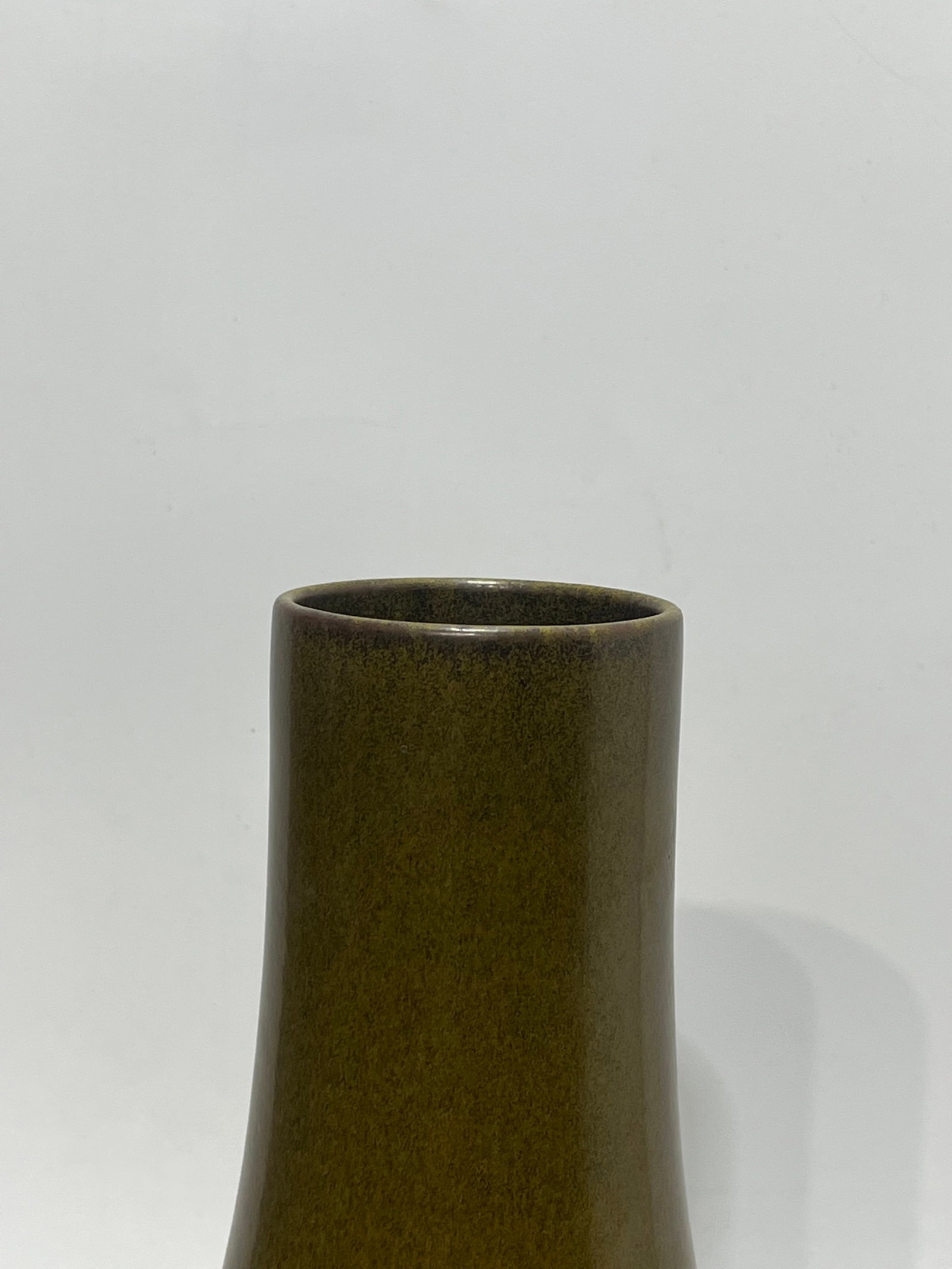 A Rare Teadust Glazed Vase - 4