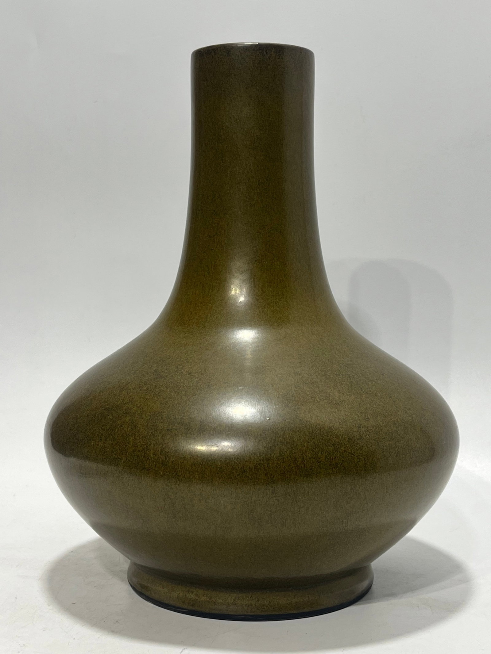 A Rare Teadust Glazed Vase - 5
