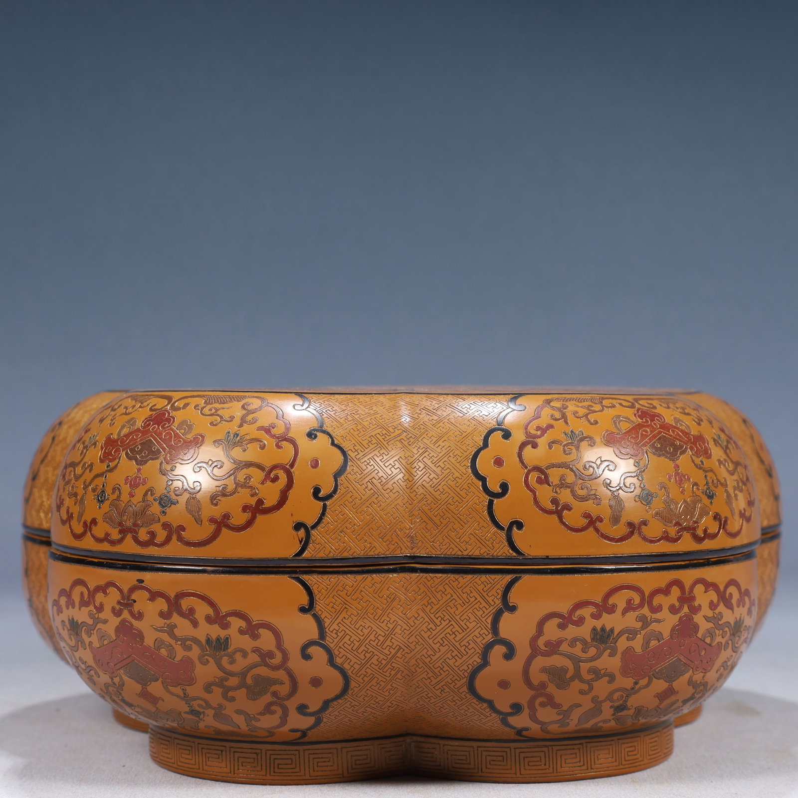 An Exquisite Lacquerware Painted Color Flower and Bats Pattern Cover Box - 5