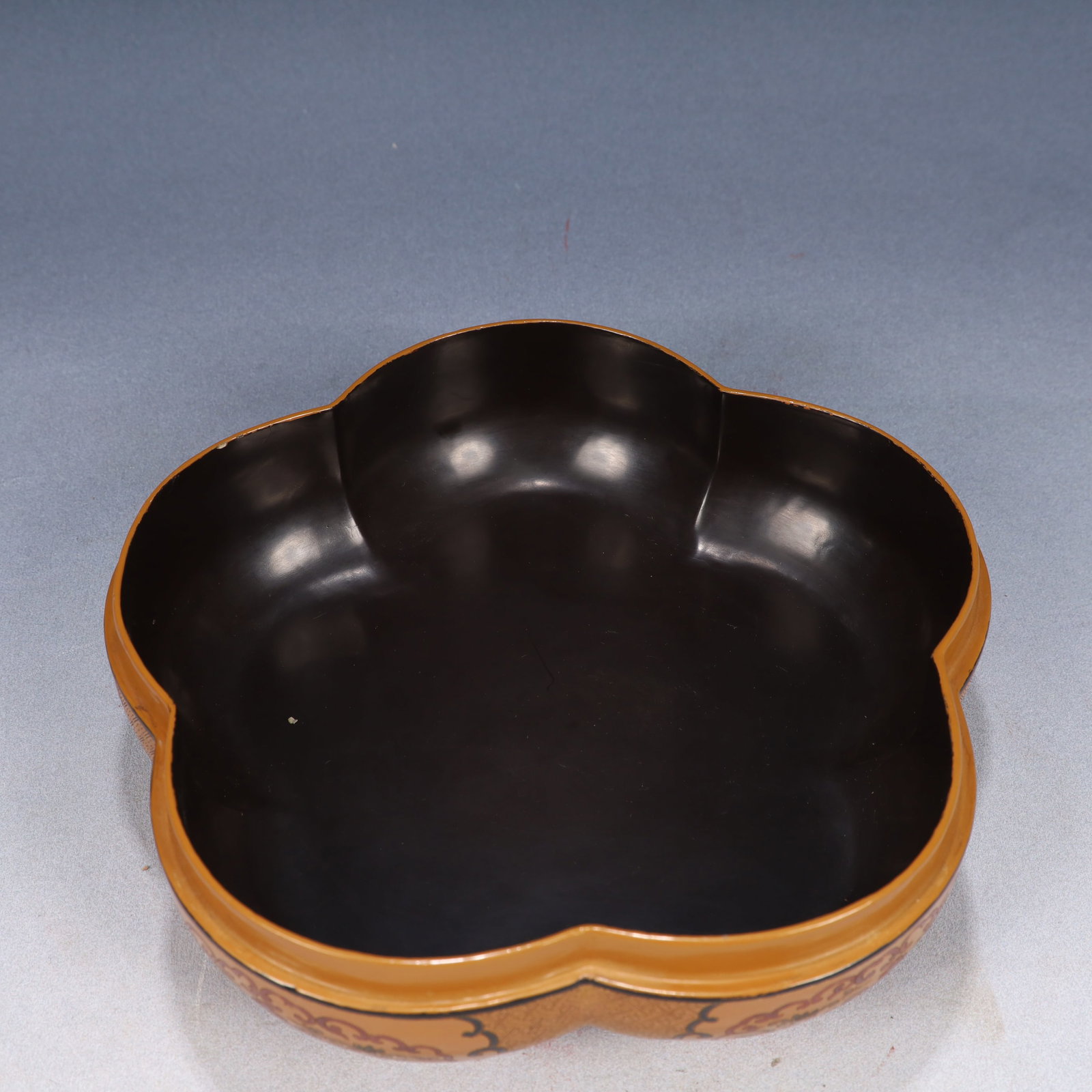An Exquisite Lacquerware Painted Color Flower and Bats Pattern Cover Box - 9