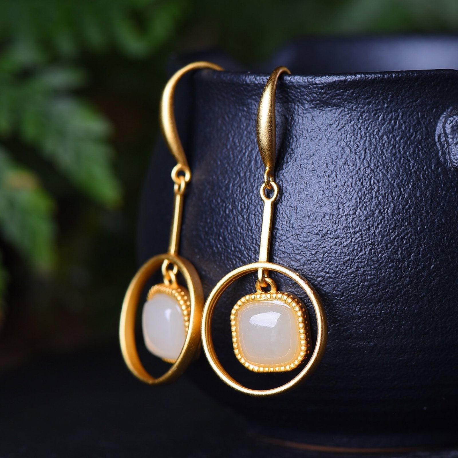 A Pair of Exquisite Sterling Silver-Gold Plated Inlaid White Jade Earrings - 3