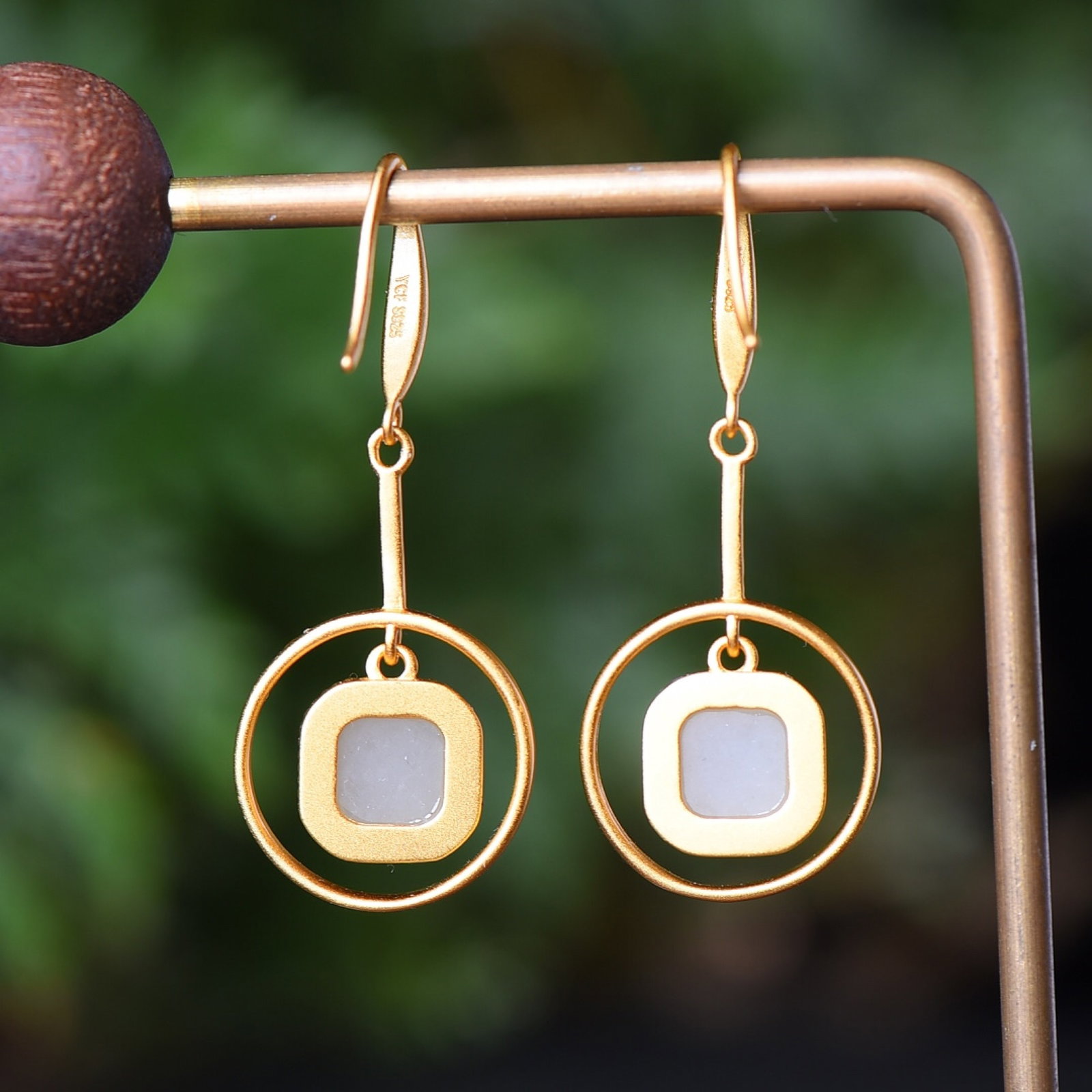 A Pair of Exquisite Sterling Silver-Gold Plated Inlaid White Jade Earrings - 5