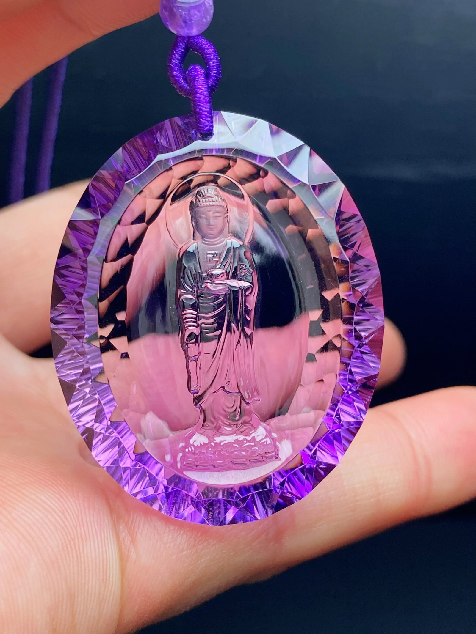 An Exquisite Crystal Sakyamuni Pattern Pendant - 2