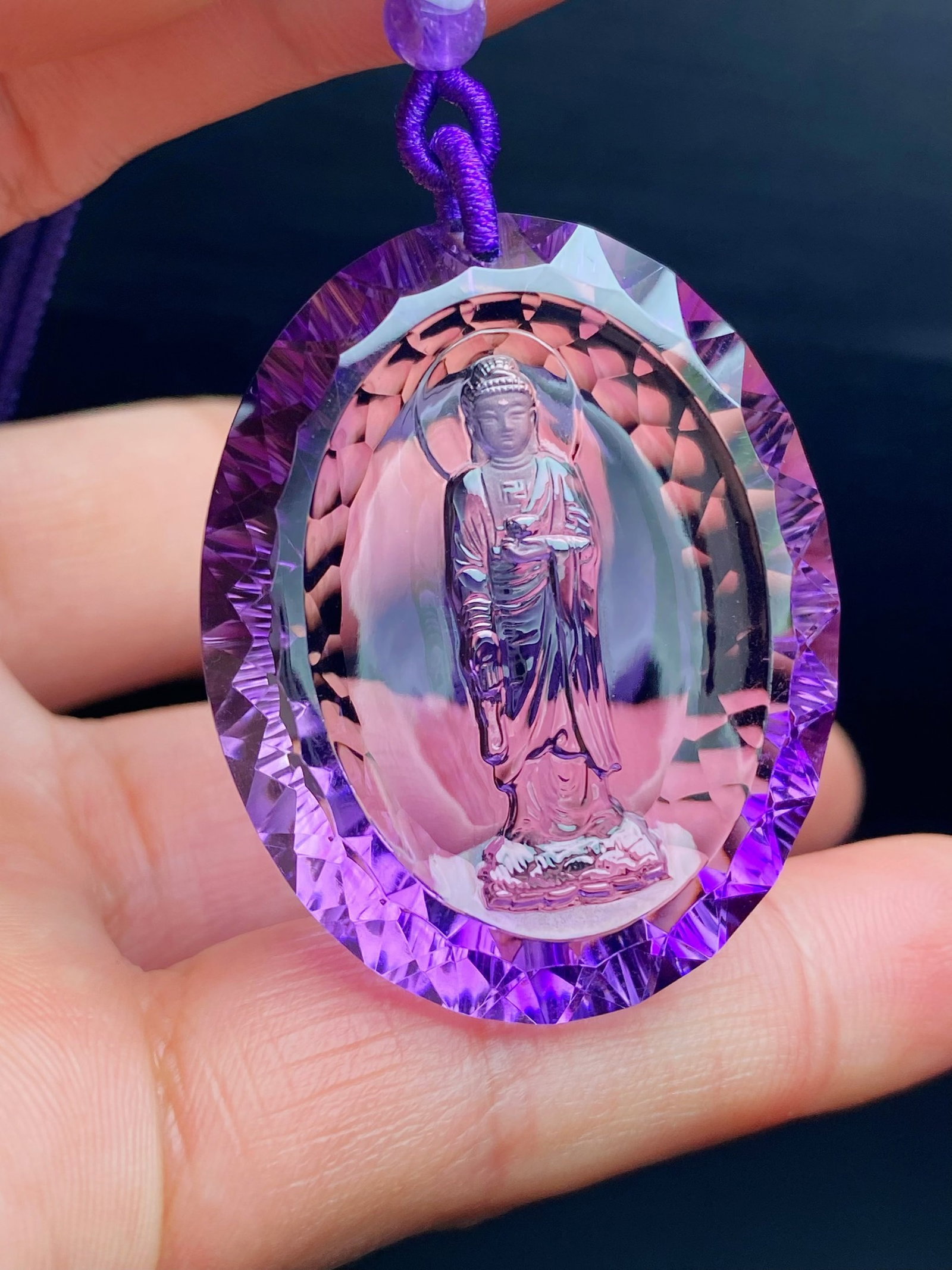 An Exquisite Crystal Sakyamuni Pattern Pendant - 3