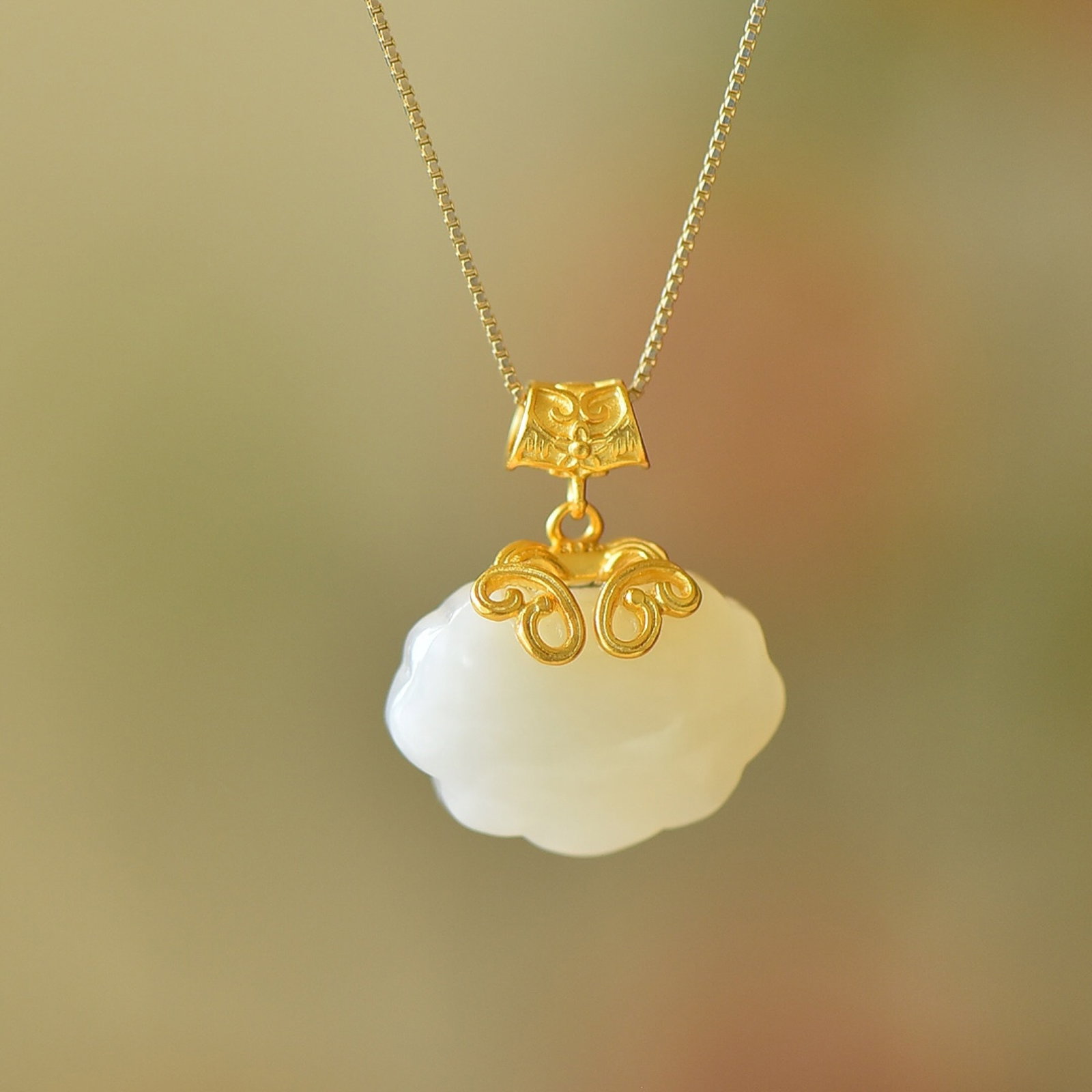 An Exquisite Sterling Silver-Gold Plated Inlaid White Jade Pendant - 4