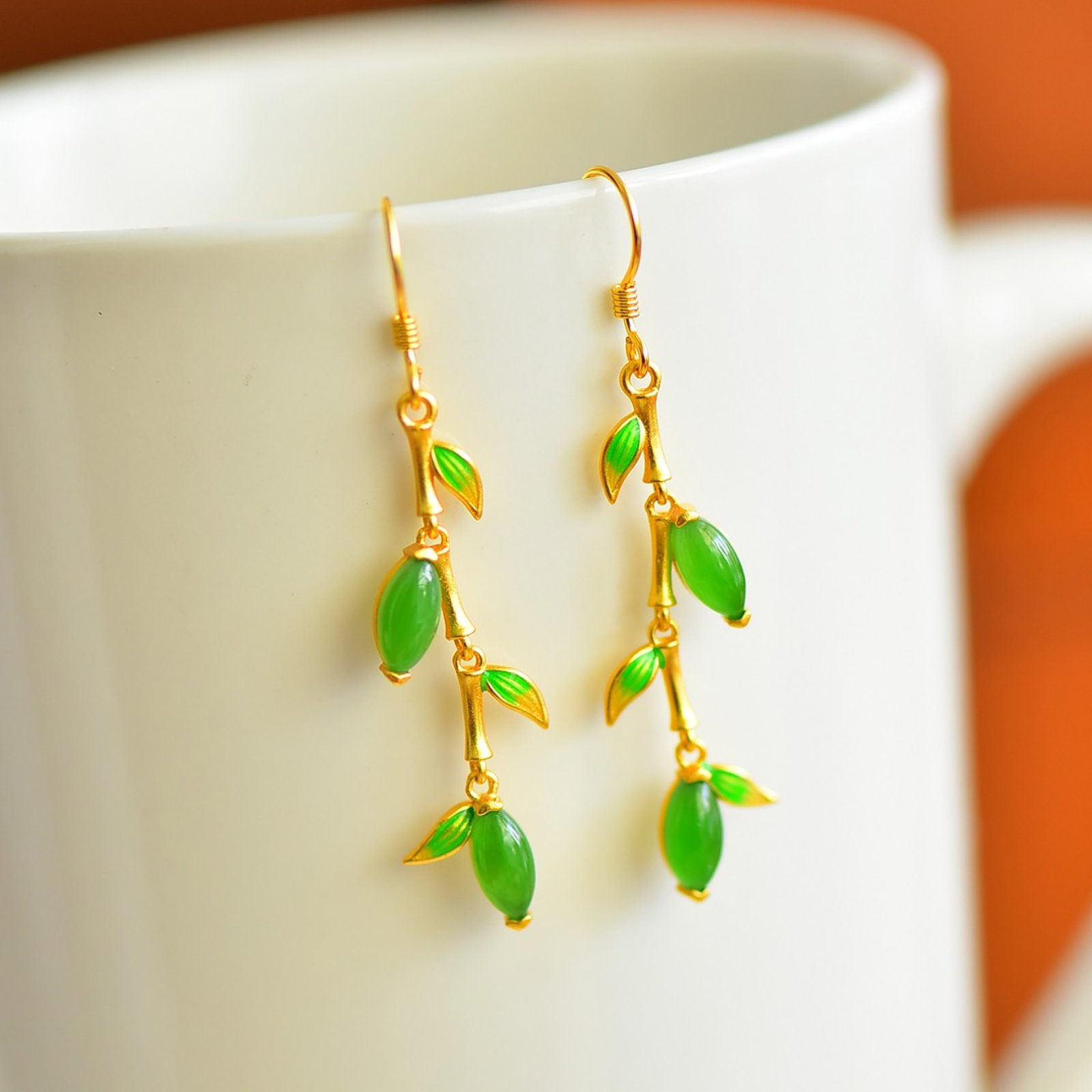 A Pair of Exquisite Sterling Silver-Gold Plated Inlaid Jasper Earrings - 4