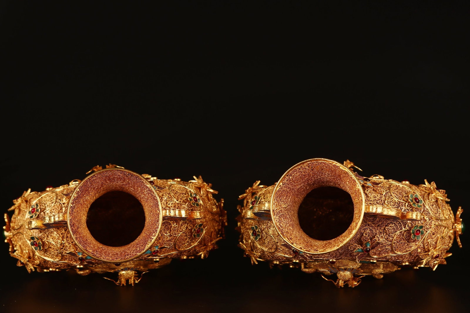 A Pair of Exquisite Filigree and Gilding Auspicious Cloud and Dragon Pattern Double-Ears Vases,In... - 4