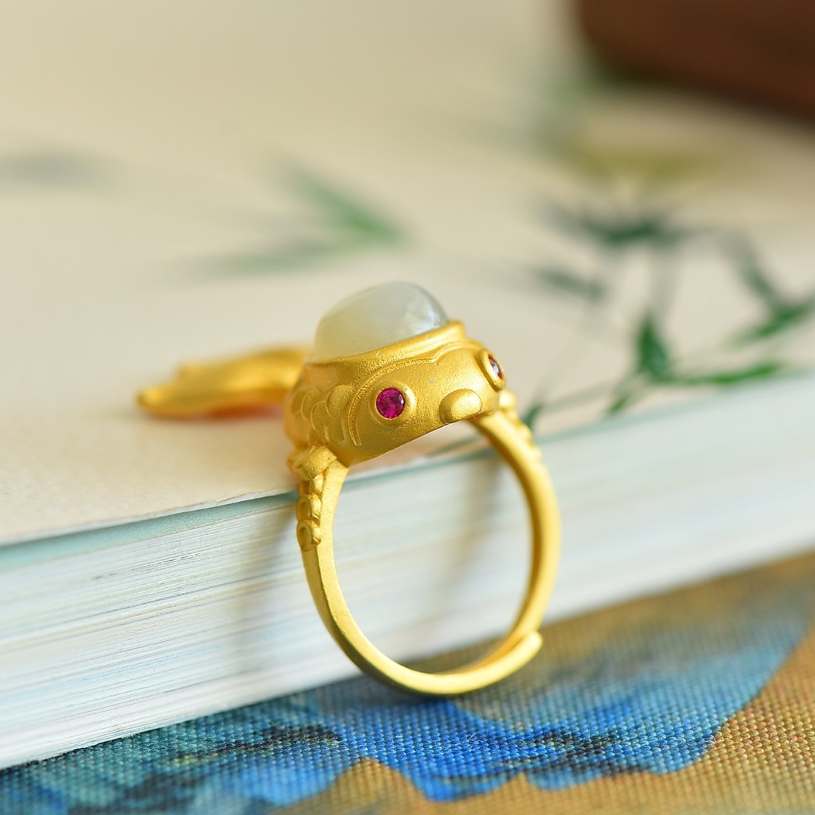 An Exquisite Sterling Silver-Gold Plated Inlaid White Jade Ring - 5