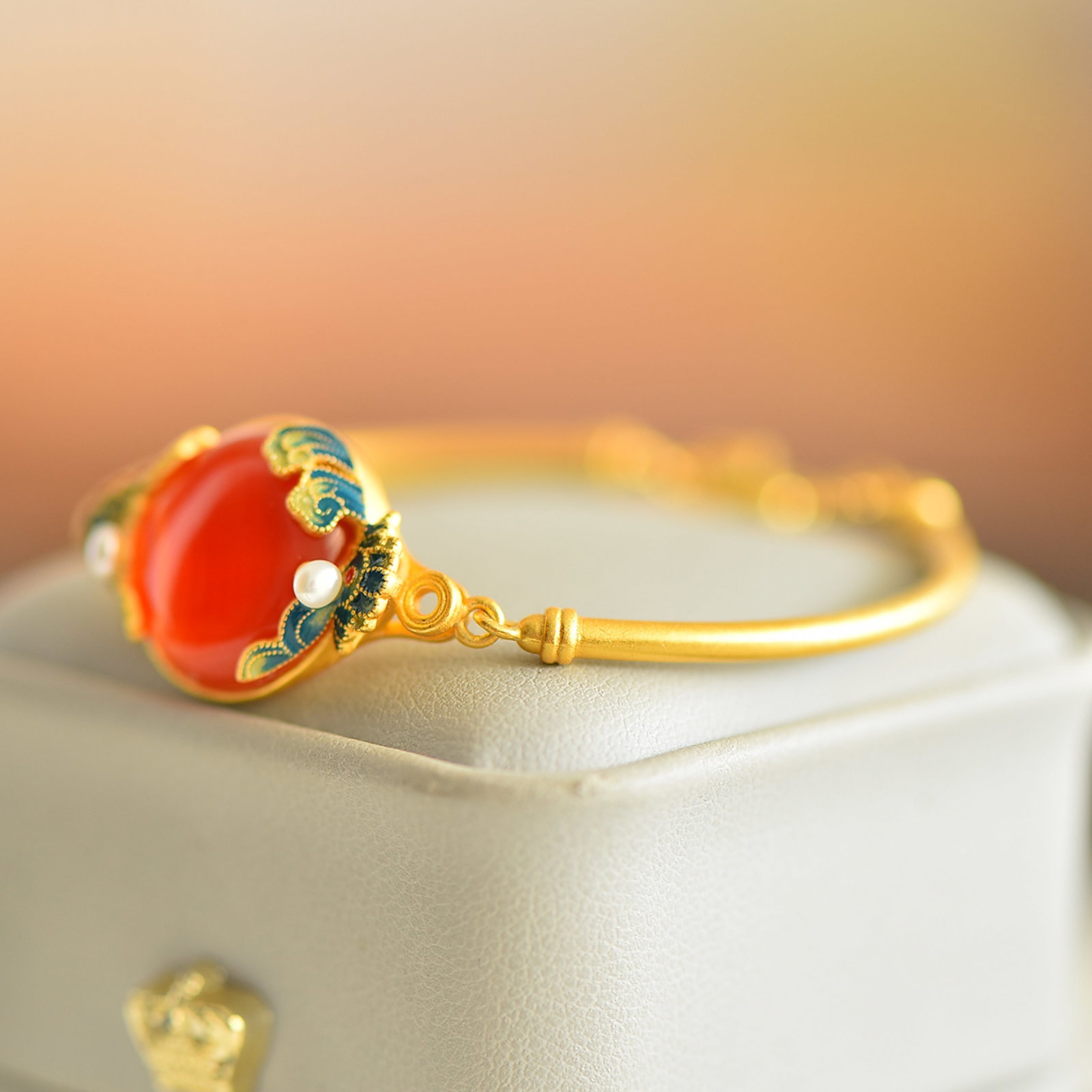 An Exquisite Sterling Silver-Gold Plated Inlaid Agate Enamel Bracelets,Inlaid Pearls - 3