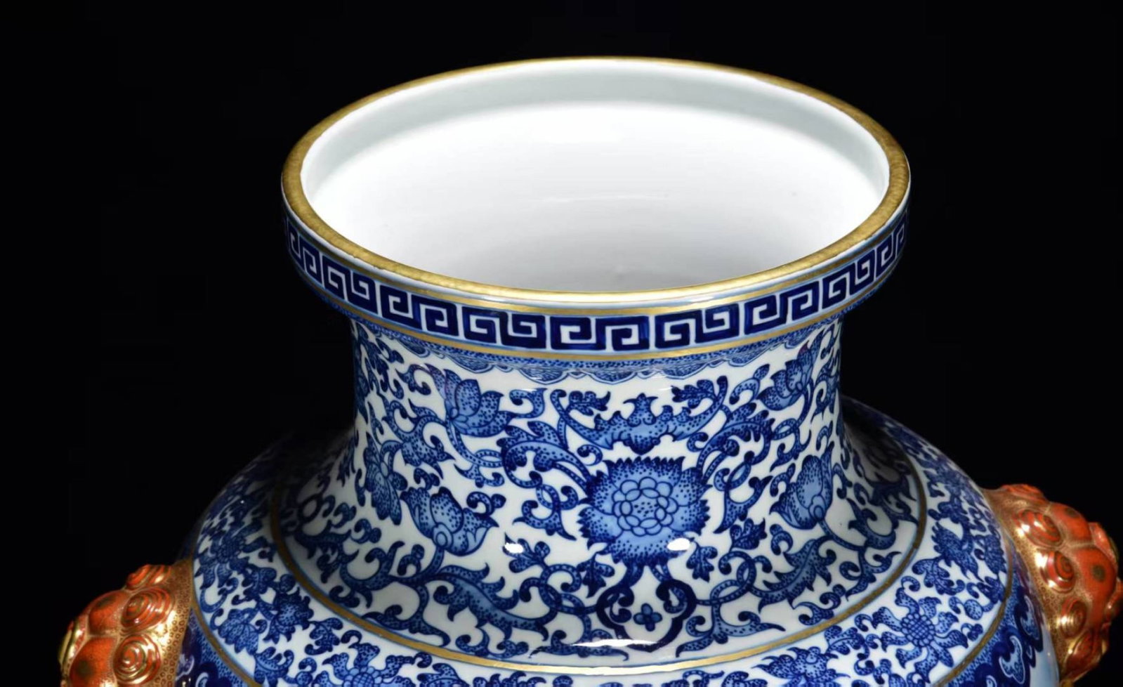 A Pair of Huge Blue and White Jiacai Painted Gold Dragon and Phoenix Pattern Lion-Ears Vases - 4