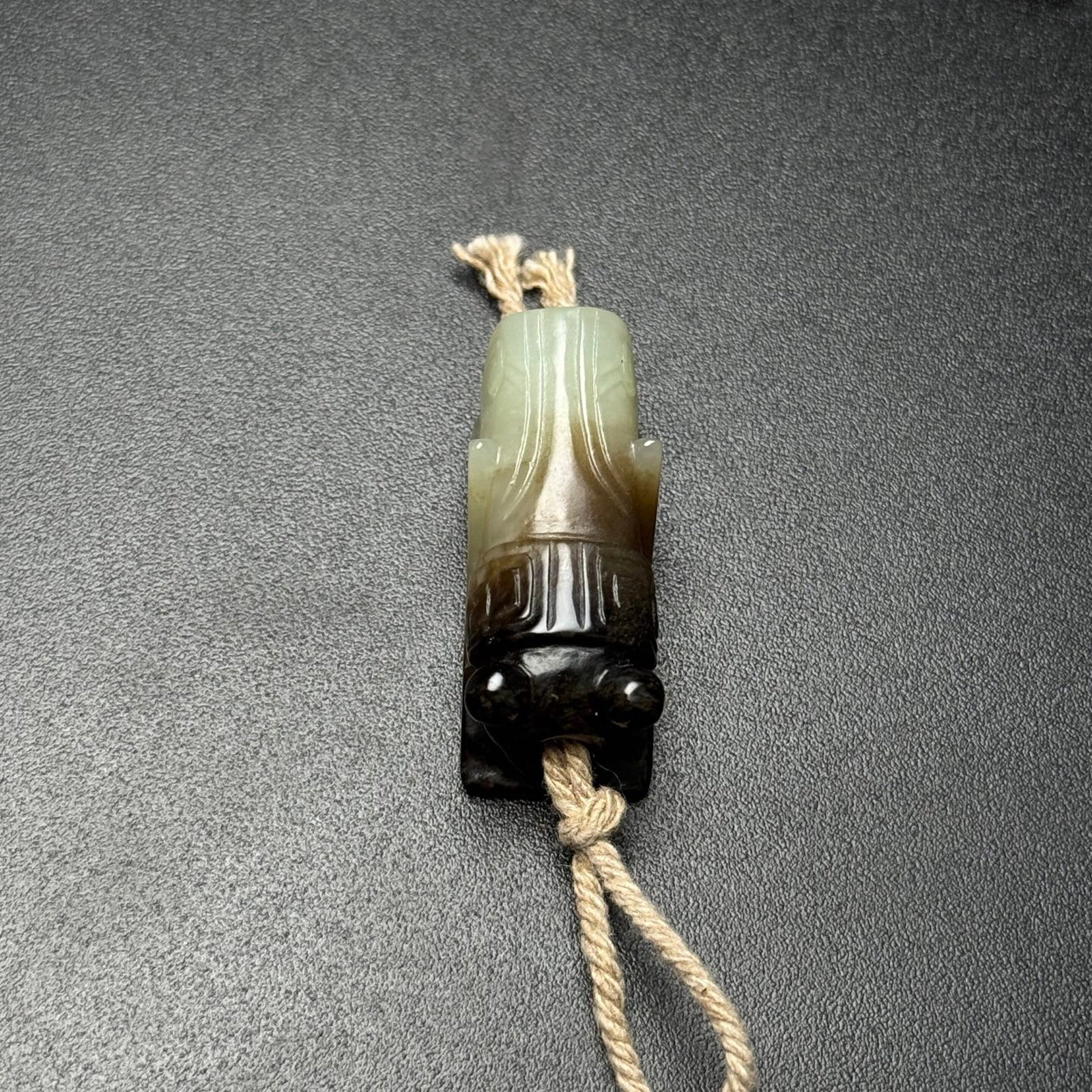 An Exquisite White Jade Cicada Pendant: Estimated Value:720-1500 An Exquisite White Jade Cicada Pendant,Qing Dynasty,China,Size:37mmx16mmx15mm,Weight:18g 白玉蝉挂件,中国清代