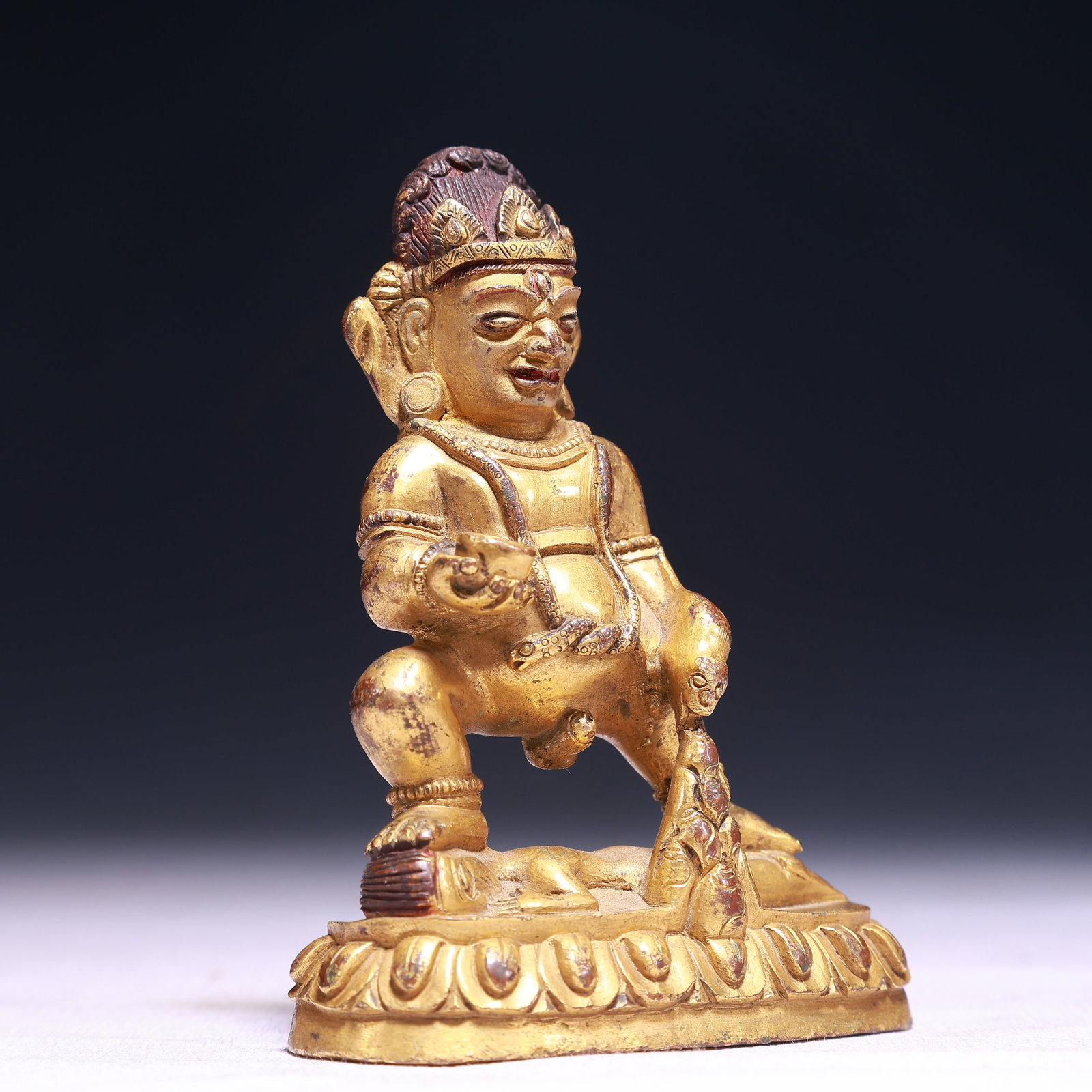 A Solemn Gilt Bronze Statue of Mammon - 3