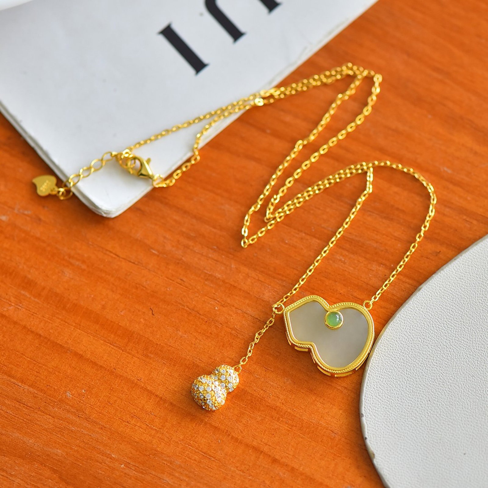 An Exquisite Sterling Silver-Gold Plated Inlaid White Jade Gourd Pendant,Inlaid Diamonds - 5