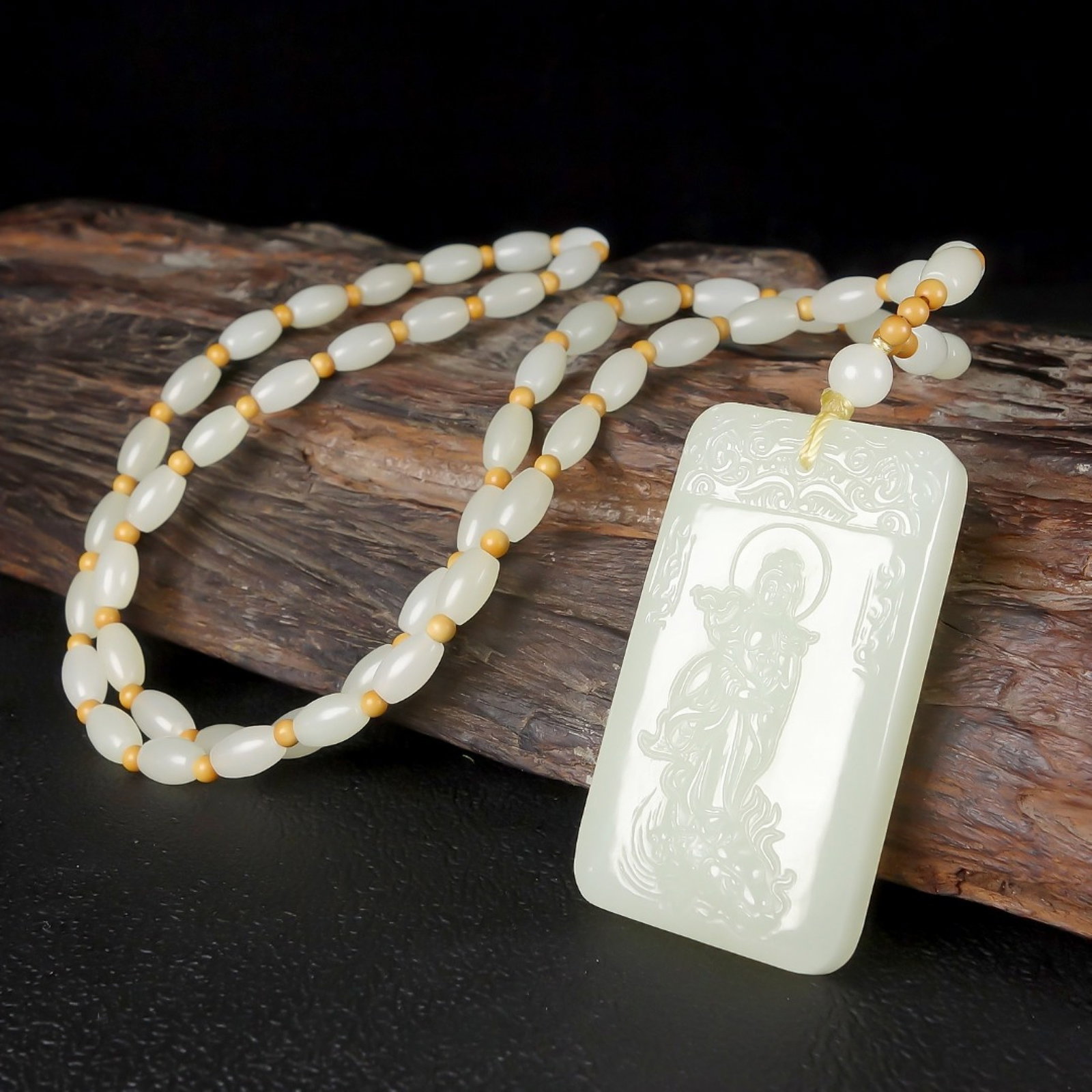 An Exquisite White Jade Statue of Avalokitesvara Pendant - 6