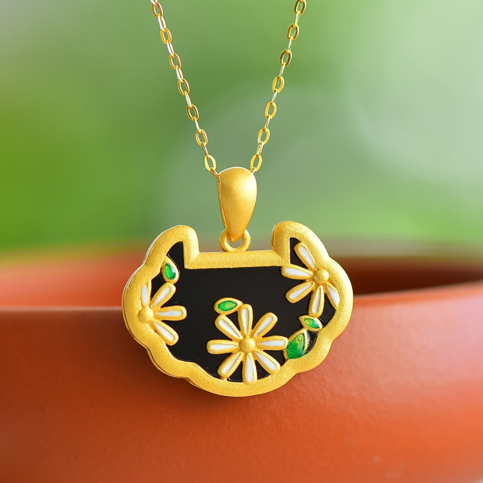 An Exquisite Sterling Silver-Gold Plated Inlaid Black Jade Pendant - 2