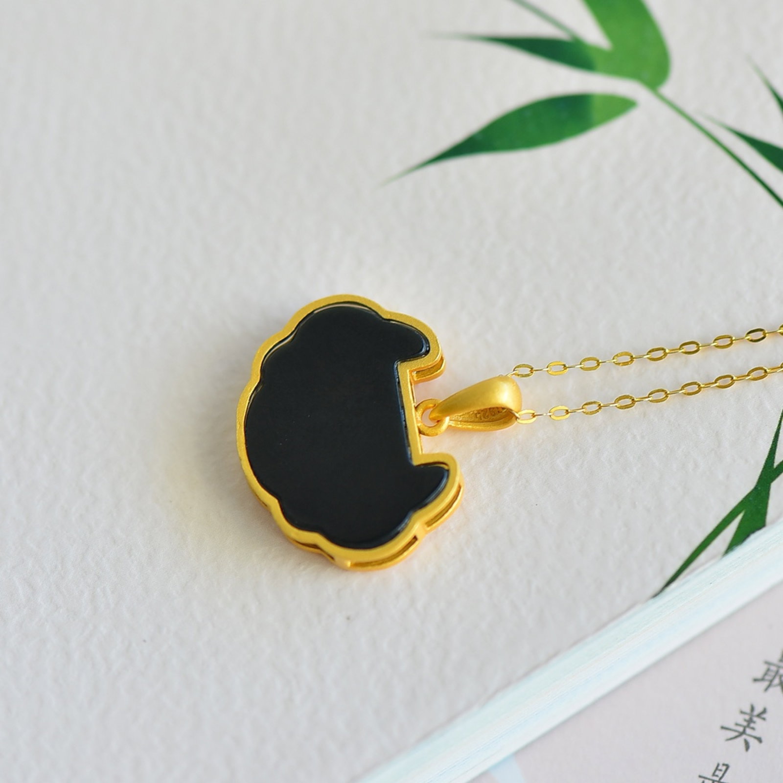 An Exquisite Sterling Silver-Gold Plated Inlaid Black Jade Pendant - 5
