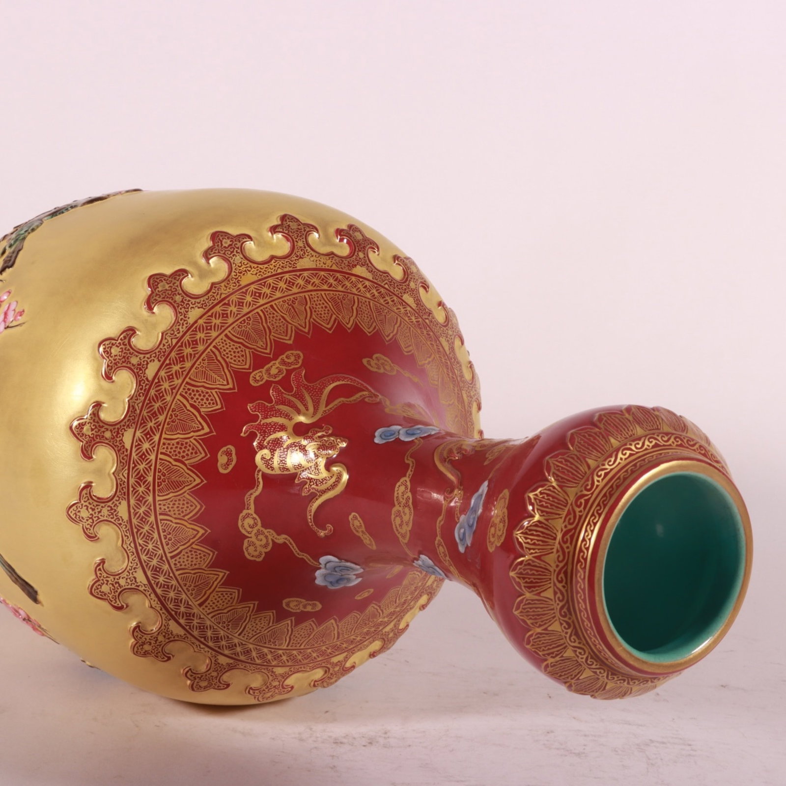 A Rare Enamel Gold Ground Flower and Bird Pattern Vase - 8