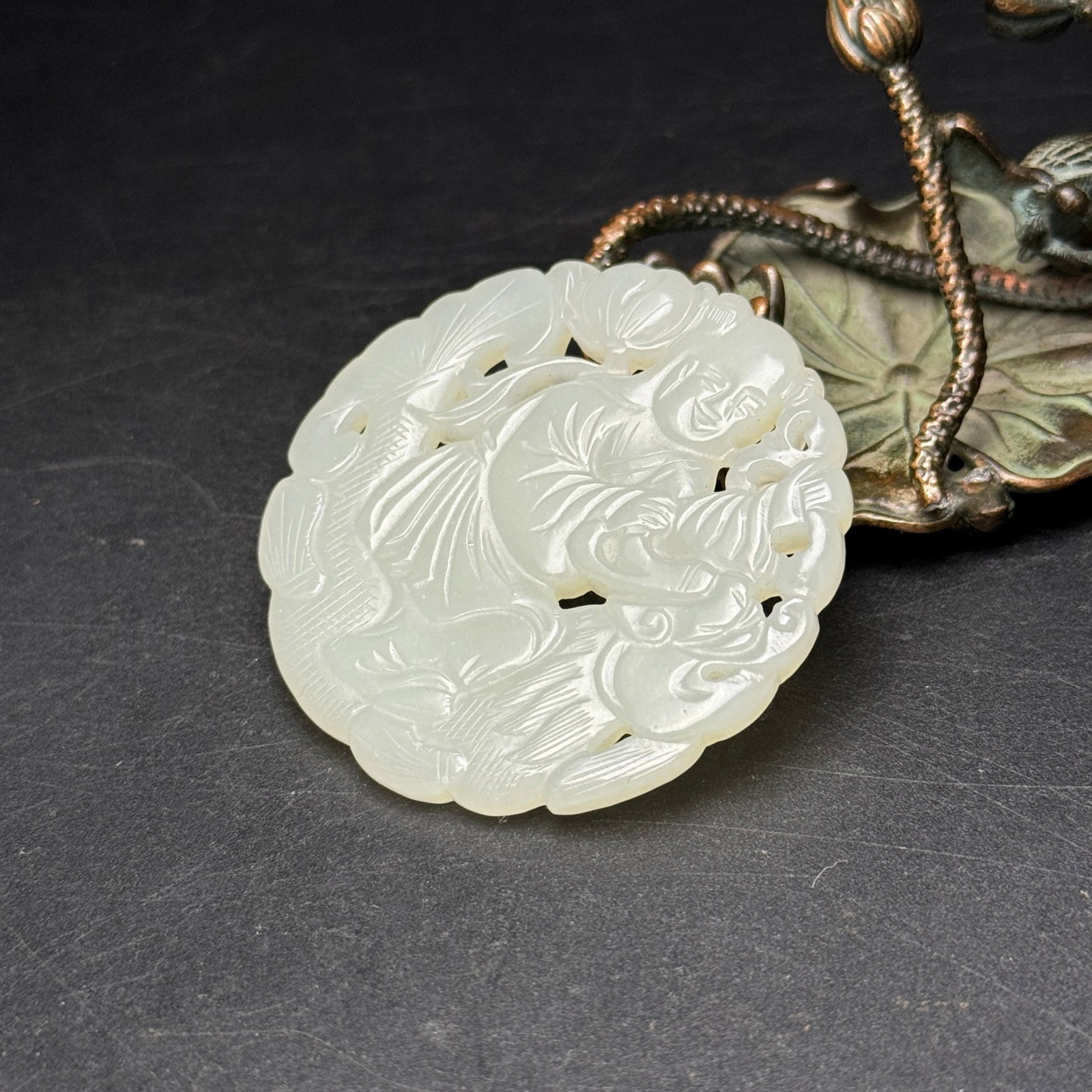 An Exquisite White Jade Hollow Figure Kylin Pattern Pendant - 3