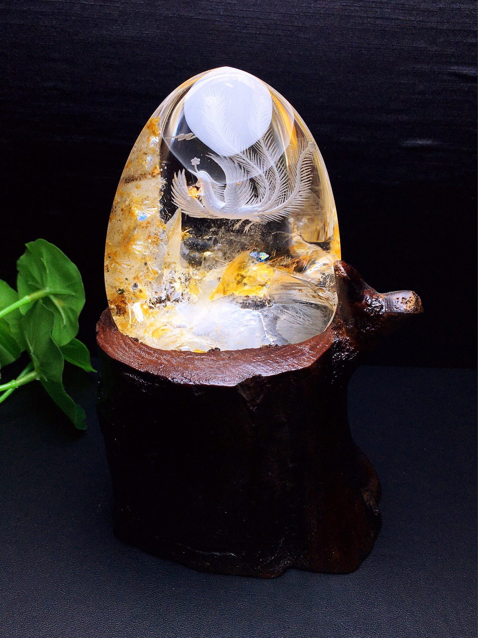 An Exquisite Crystal Phoenix Pattern Ornament - 2