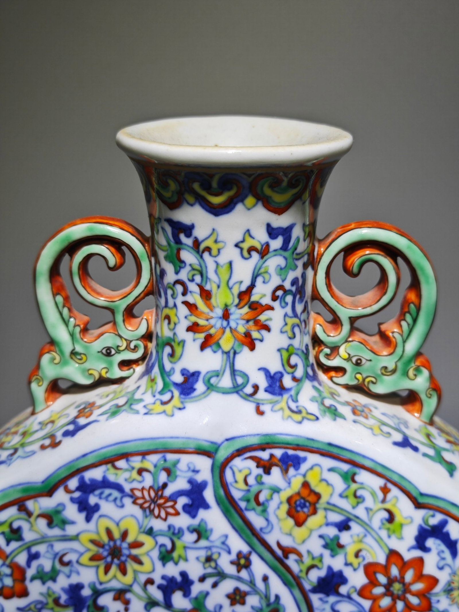 A Rare Doucai Flower Pattern Beast-Ears Vase - 6