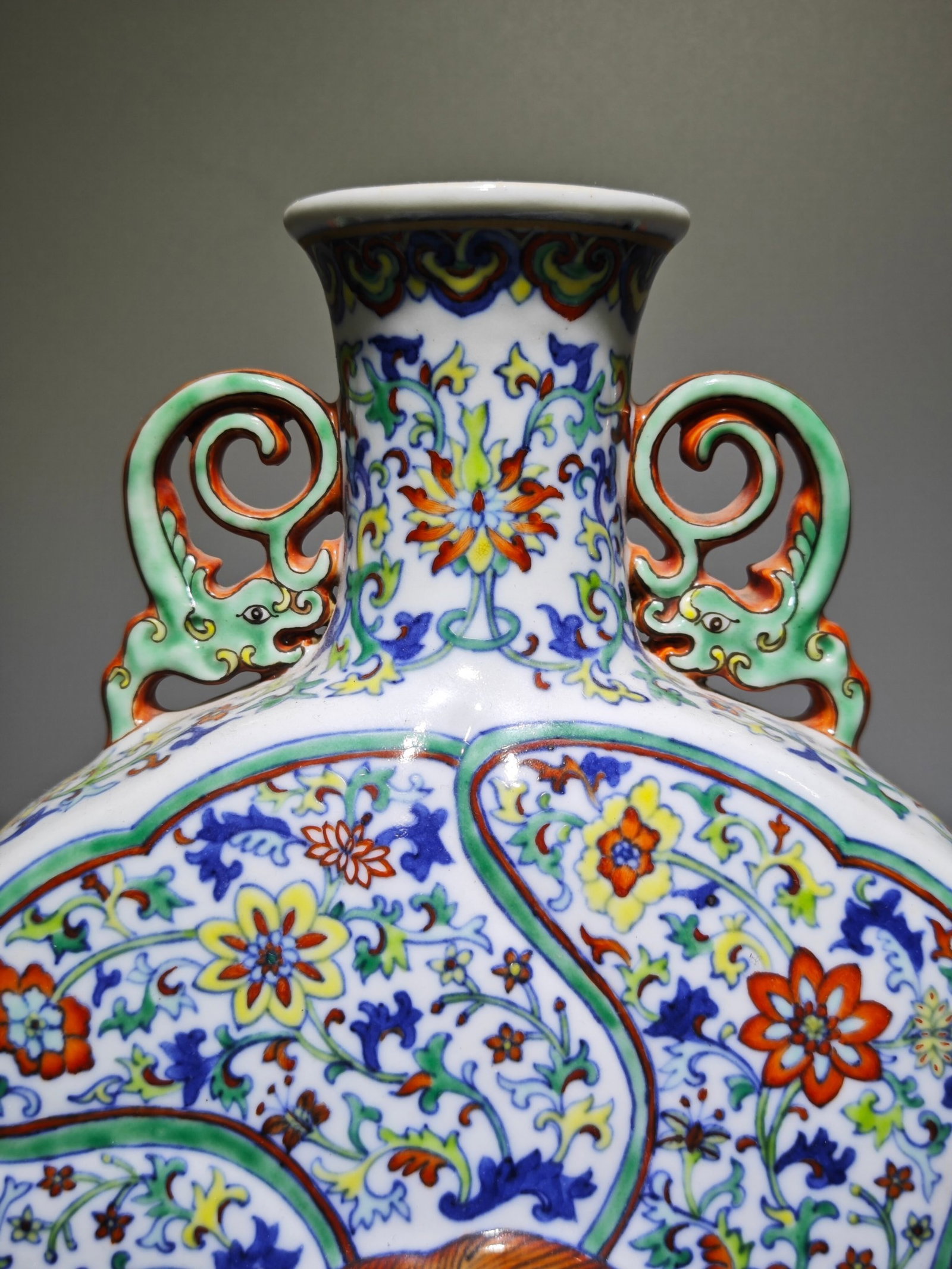 A Rare Doucai Flower Pattern Beast-Ears Vase - 7