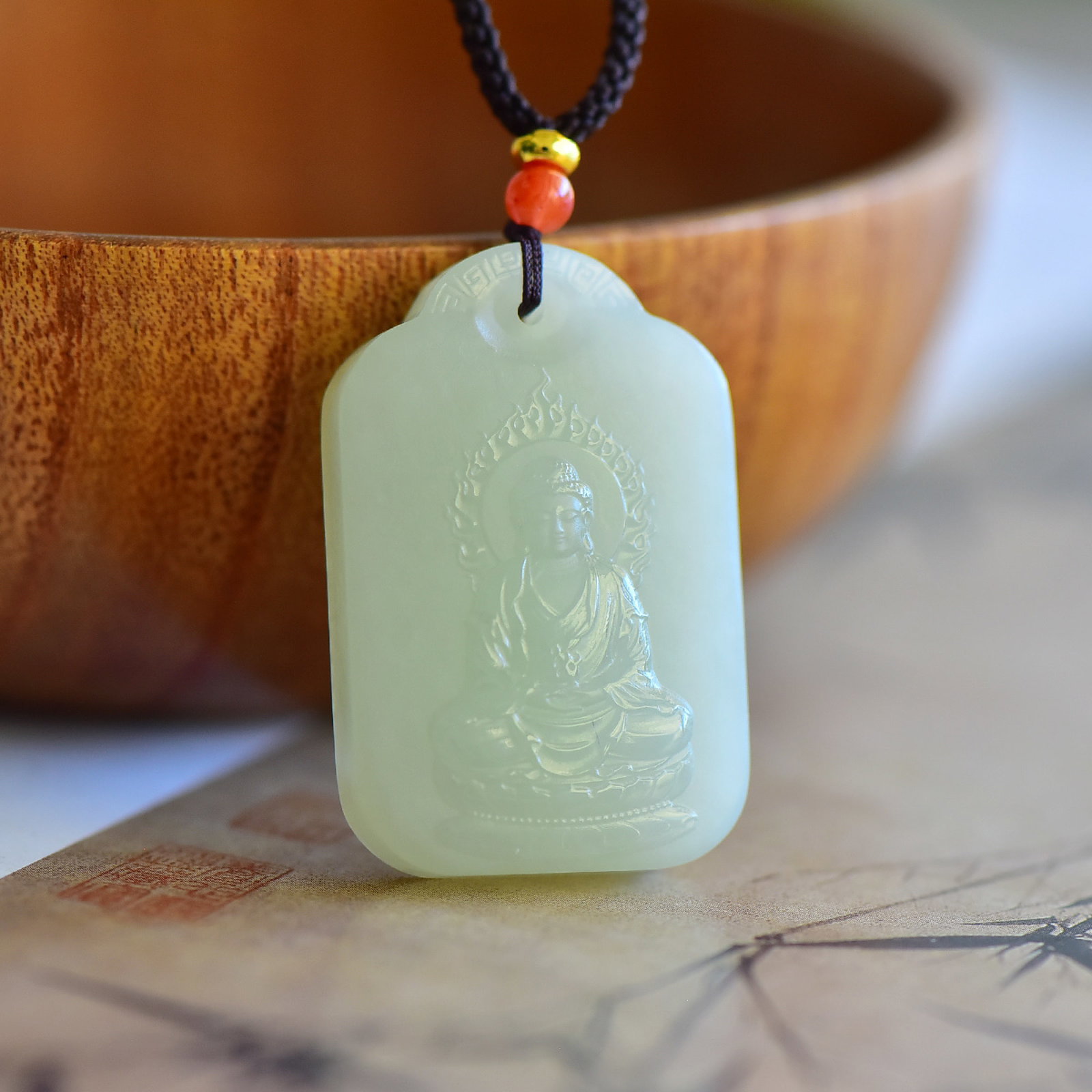 An Exquisite White Jade Bodhisattva Pendant - 2