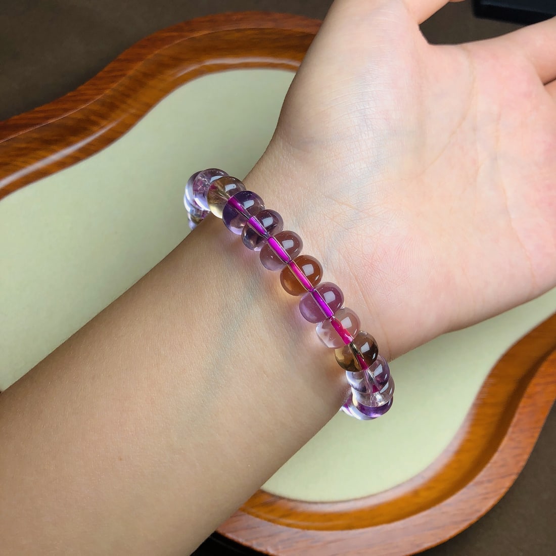 An Exquisite Crystal Bracelets - 5