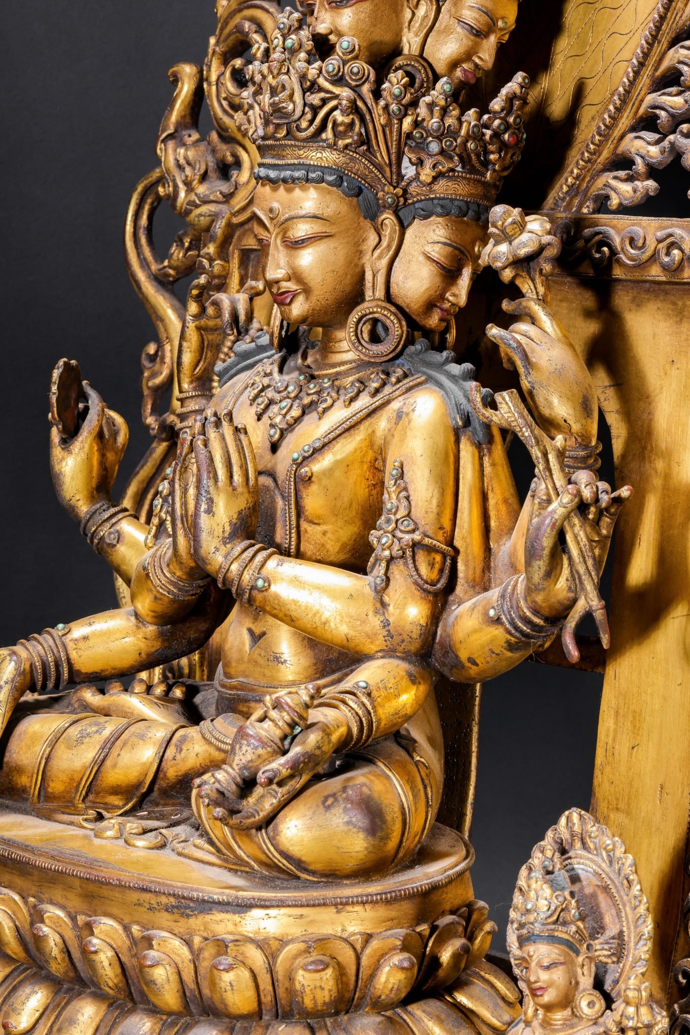 A Solemn Gilt Bronze Statue of Eleven-Headed and Six-Armed Guanyin,With Inscription - 13