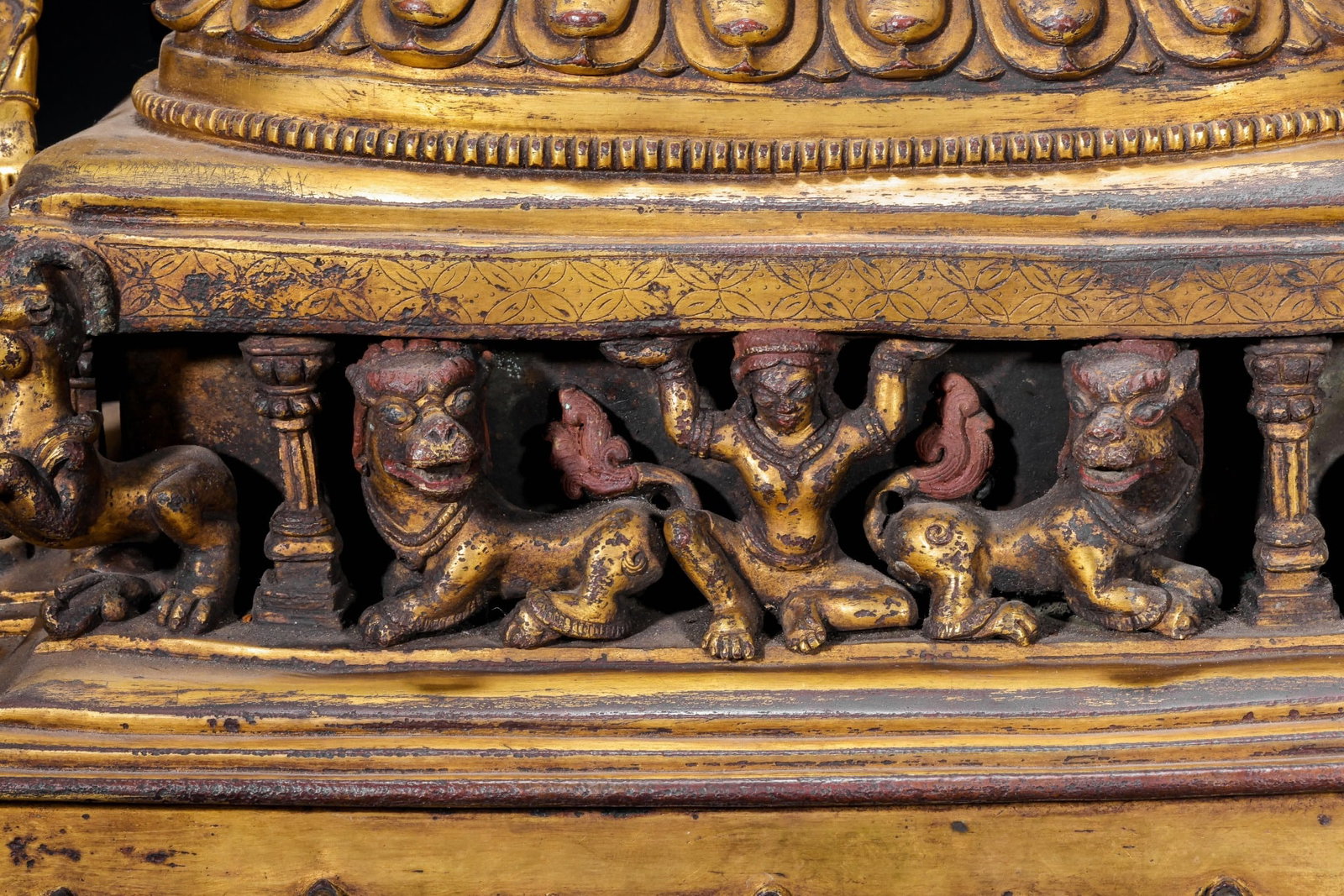 A Solemn Gilt Bronze Statue of Eleven-Headed and Six-Armed Guanyin,With Inscription - 7