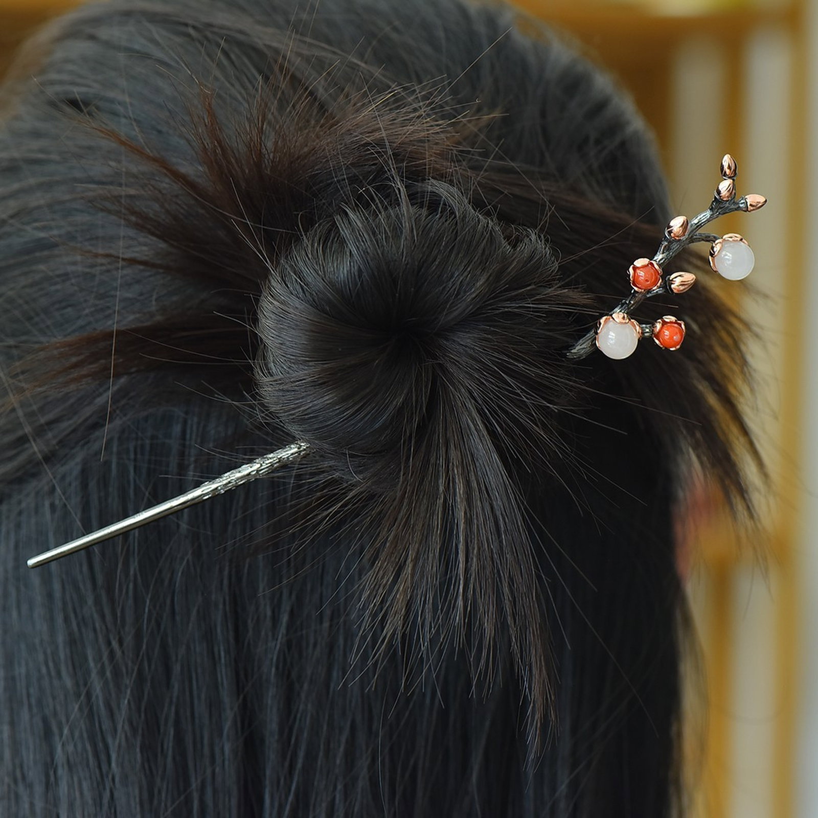 An Exquisite Sterling Silver-Gold Plated Inlaid White Jade Hairpin: Estimated Value:720-1440 An Exquisite Sterling Silver-Gold Plated Inlaid White Jade Hairpin,Size:8mmx8mm 纯银镀金镶白玉发簪