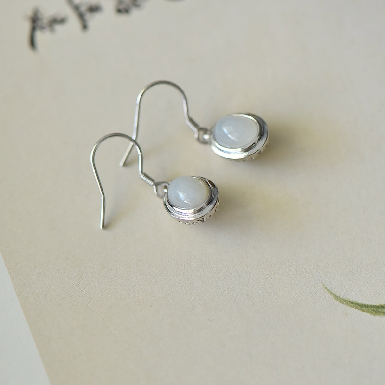 A Pair of Exquisite Sterling Silver Inlaid White Jade Earrings - 4