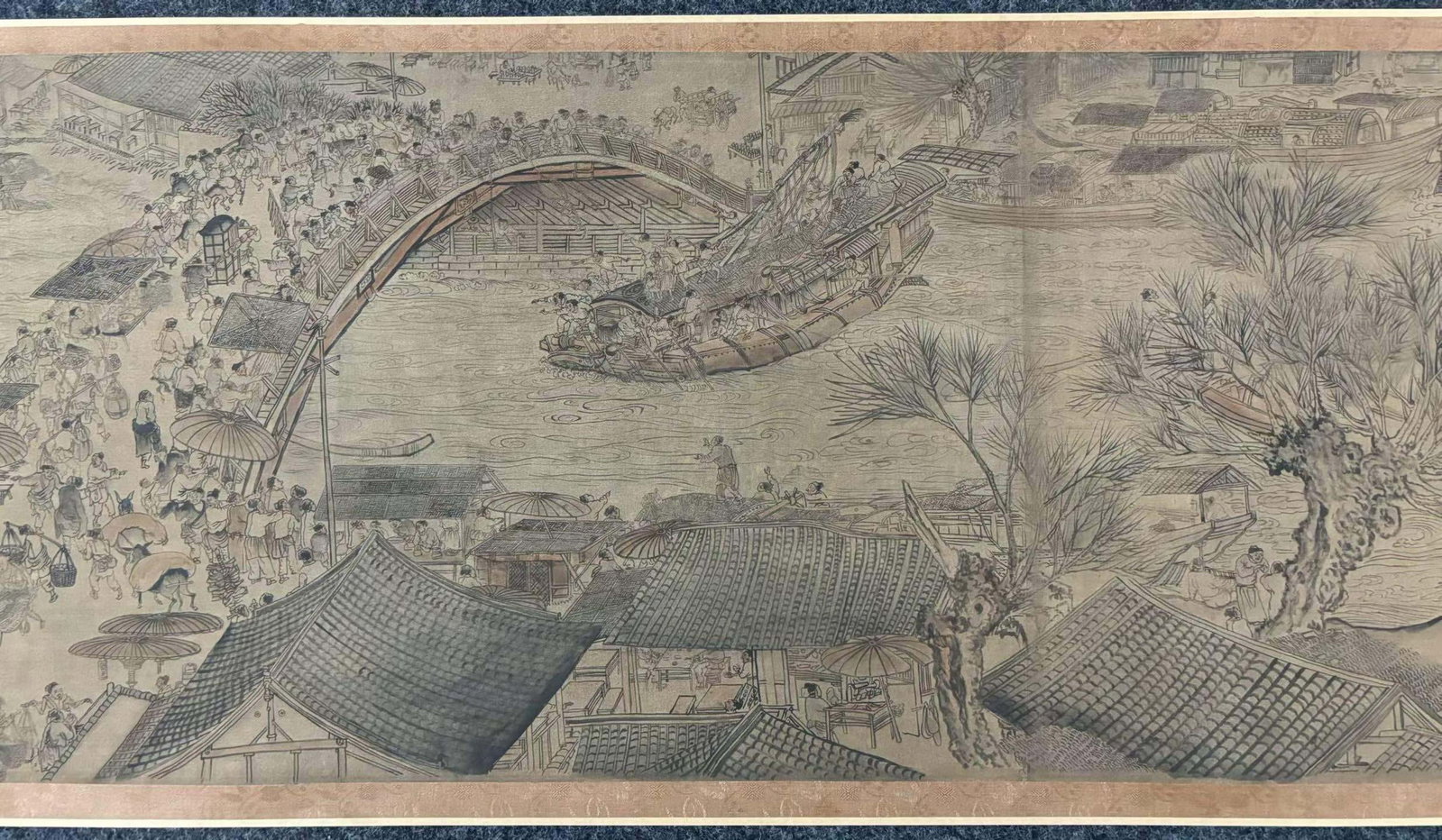 A Chinese Hand Scroll Ink Painting of Landscape and Figure on Silk,Chou Ying - 9