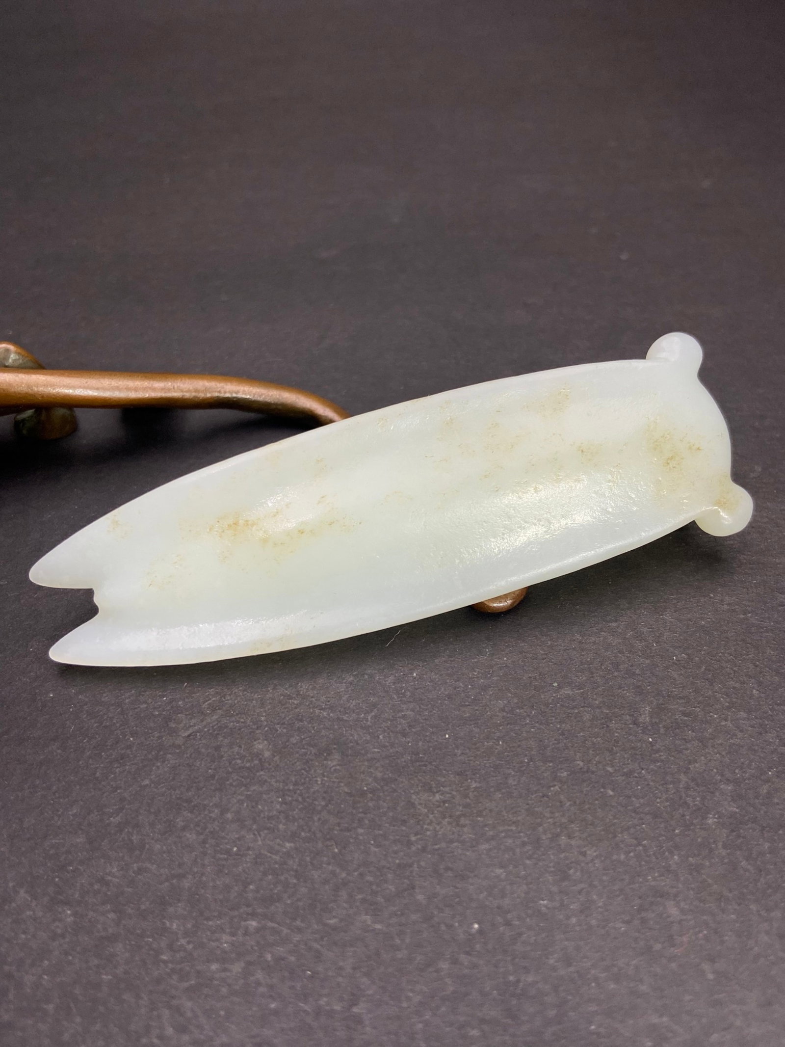An Exquisite White Jade Cicada Pendant - 6