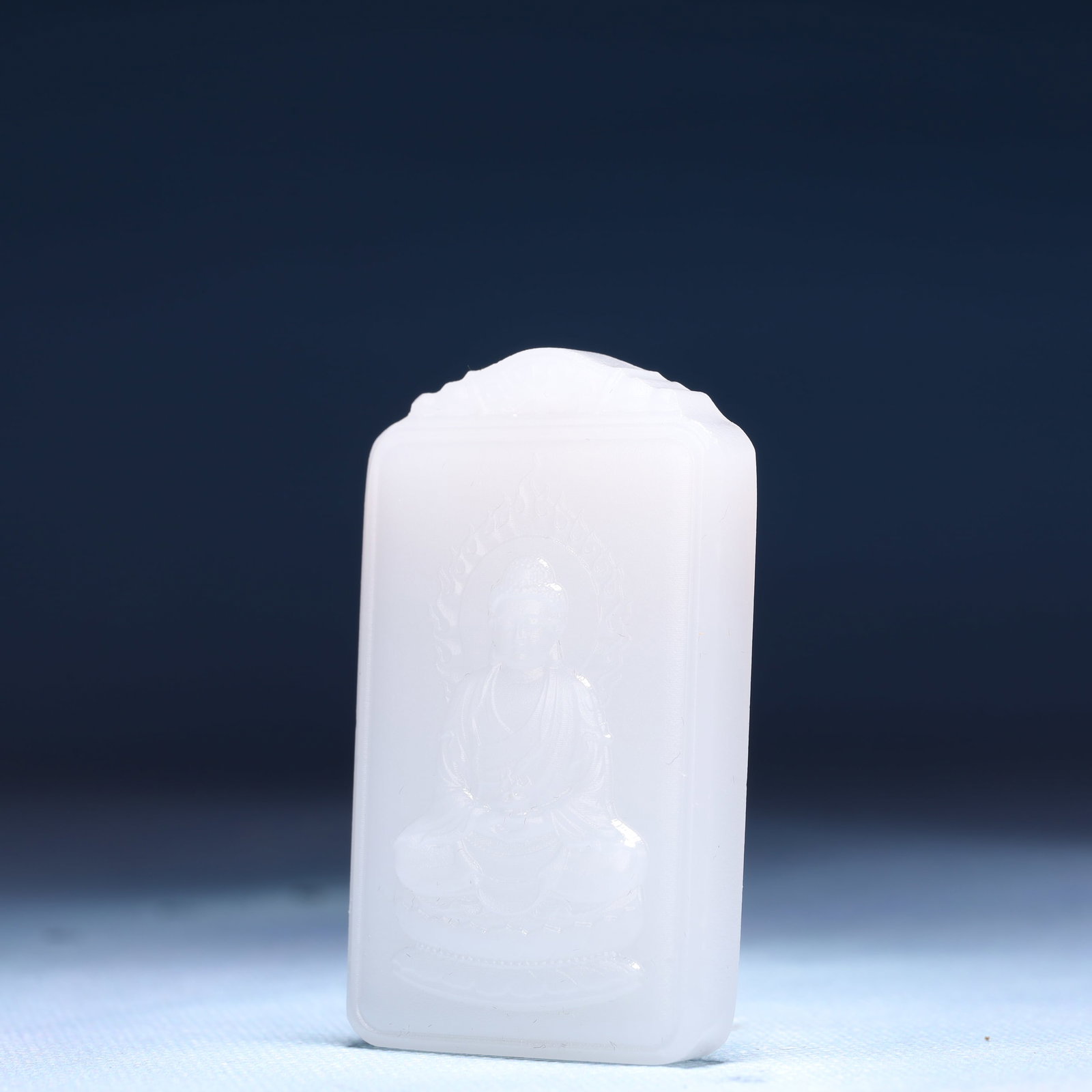 An Exquisite White Jade Statue of Sakyamuni Pendant - 2