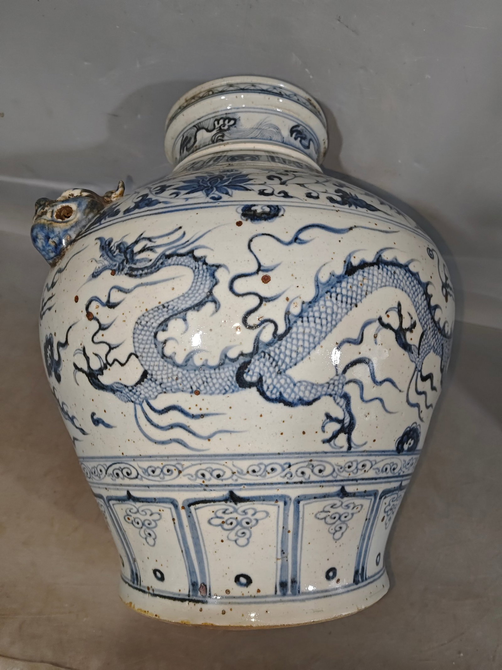 A Huge Blue and White Auspicious Cloud and Dragon Pattern Beast-Ears Vase - 5