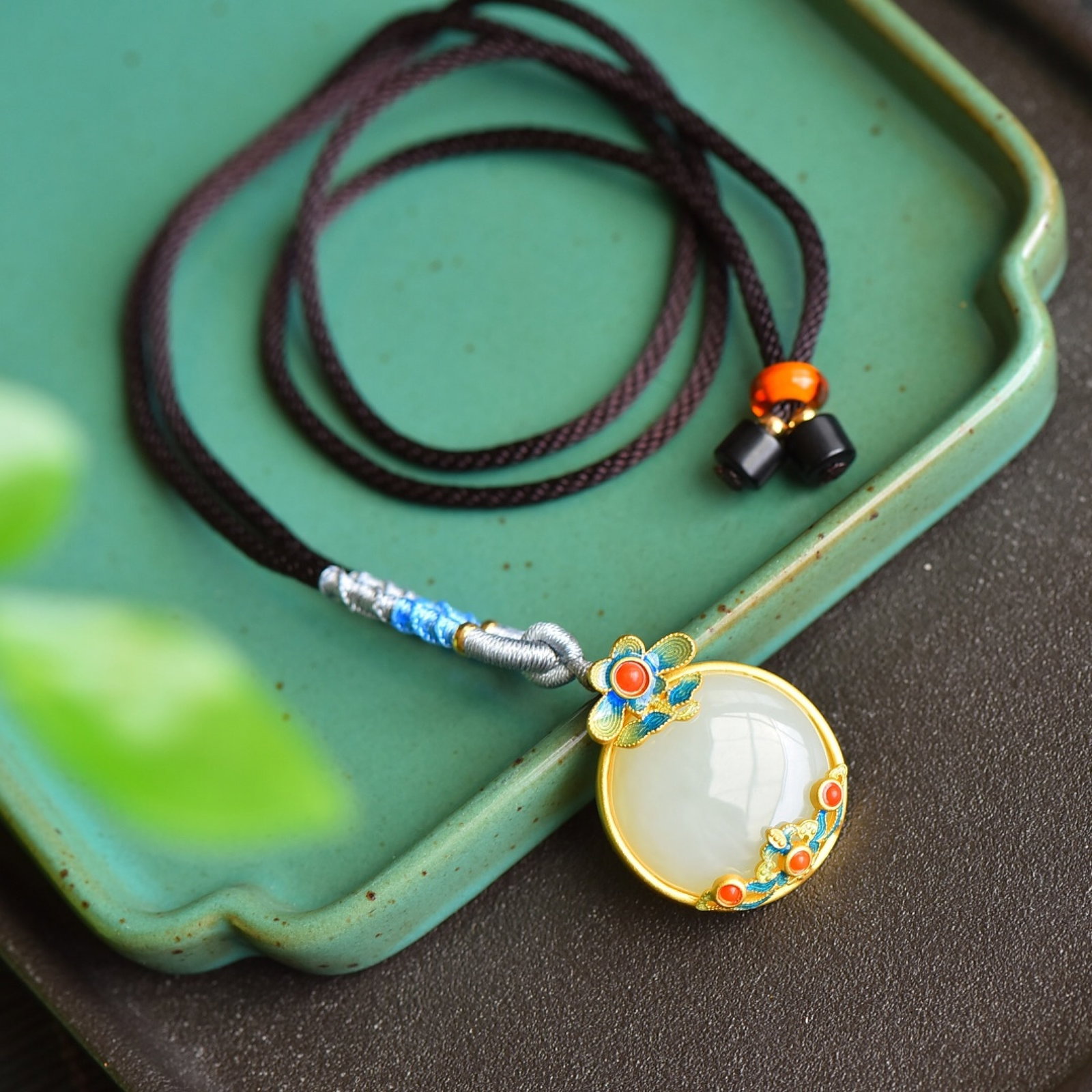 An Exquisite Sterling Silver-Gold Plated Inlaid White Jade Pendant - 4