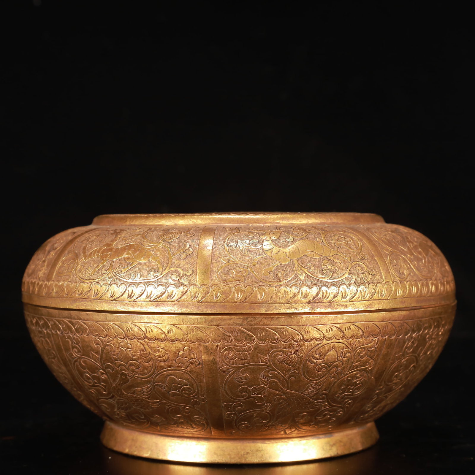 An Exquisite Gilt Bronze Flower Dragon Pattern Box with Cover - 5