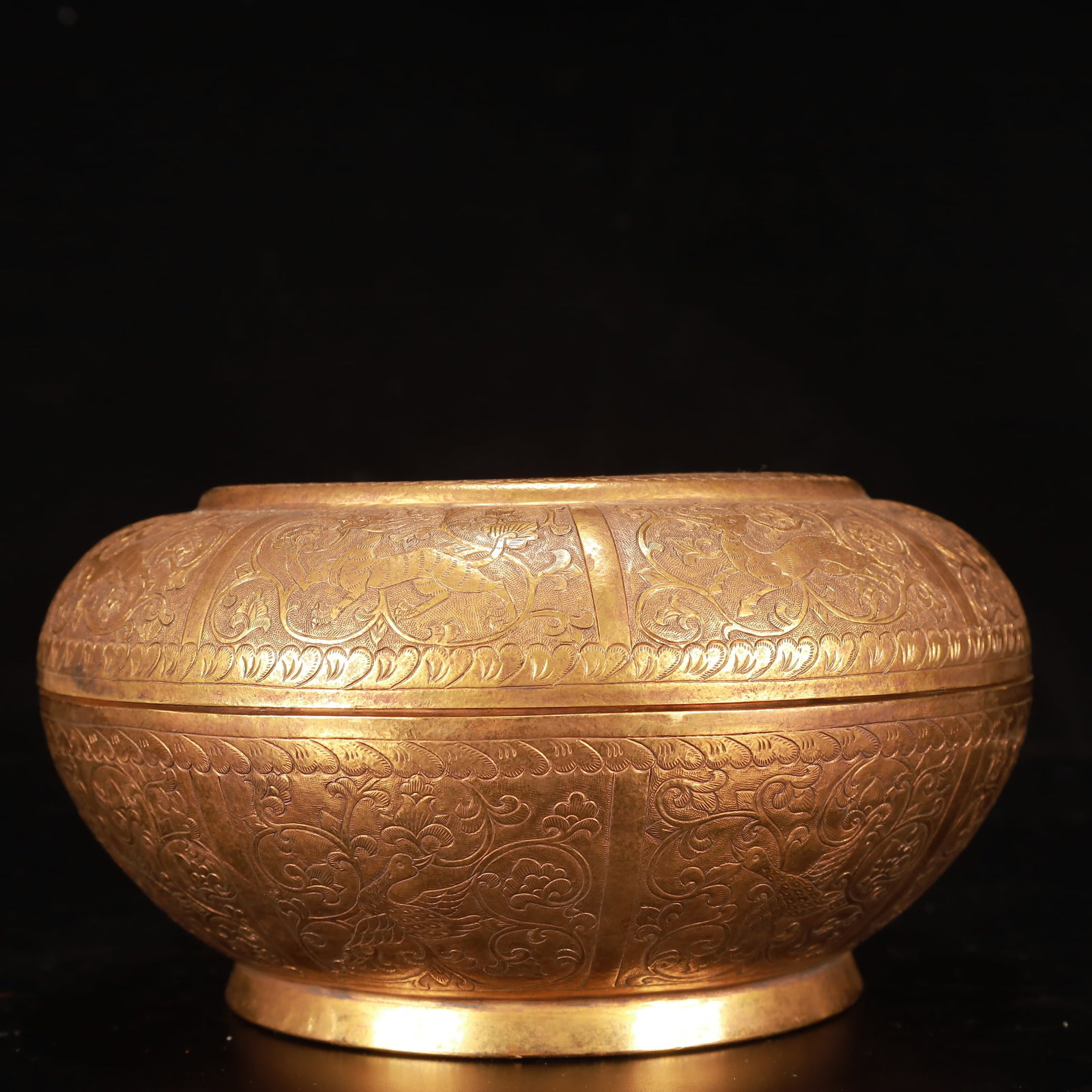 An Exquisite Gilt Bronze Flower Dragon Pattern Box with Cover - 6