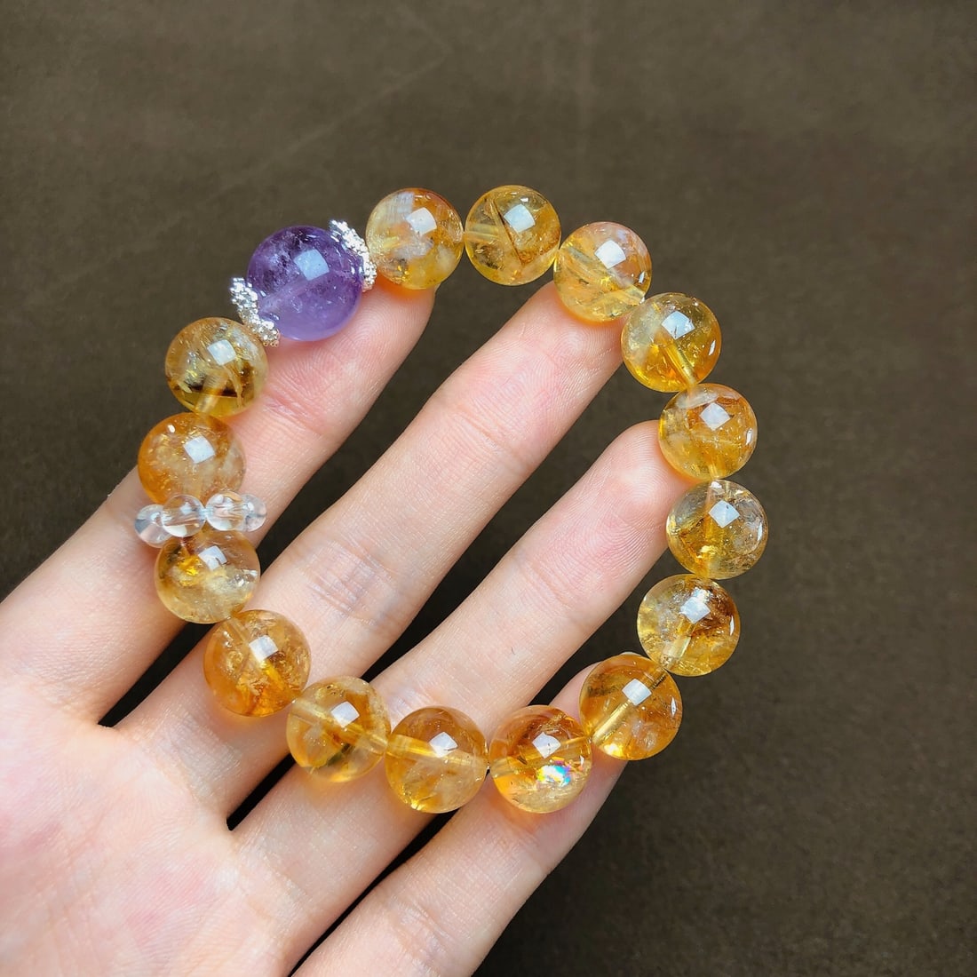 An Exquisite Crystal Bracelets: Estimated Value:400-800 An Exquisite Crystal Bracelets,Size:11.4mm,Weight:35g 水晶手串