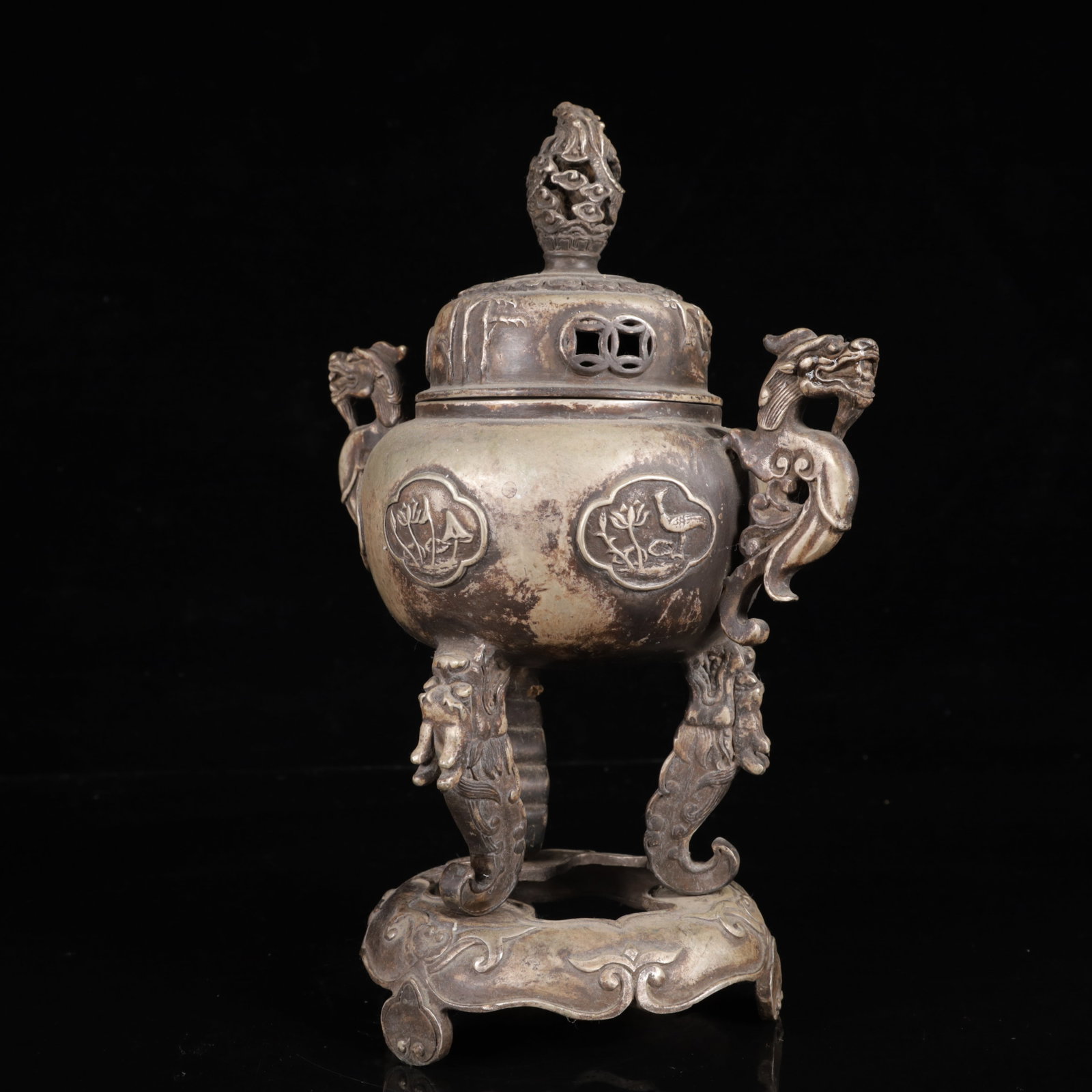 An Exquisite Silver-Plated Bronze Flower Pattern Dragon-Ears and Dragon Legs Censer - 11