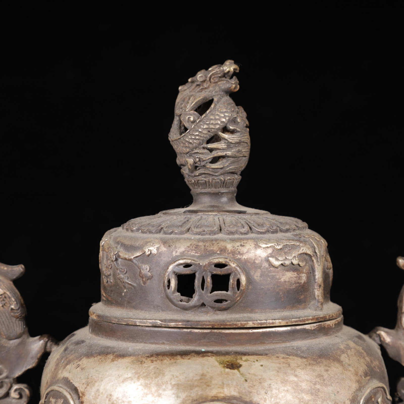 An Exquisite Silver-Plated Bronze Flower Pattern Dragon-Ears and Dragon Legs Censer - 3